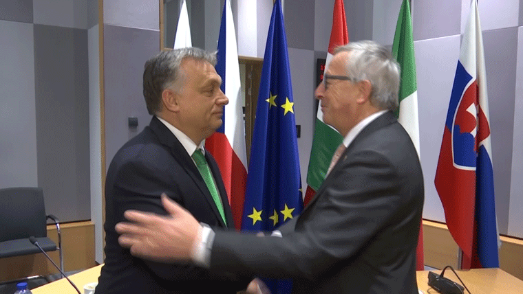 Túl a pofozkodáson: egymásra talált Juncker és Orbán