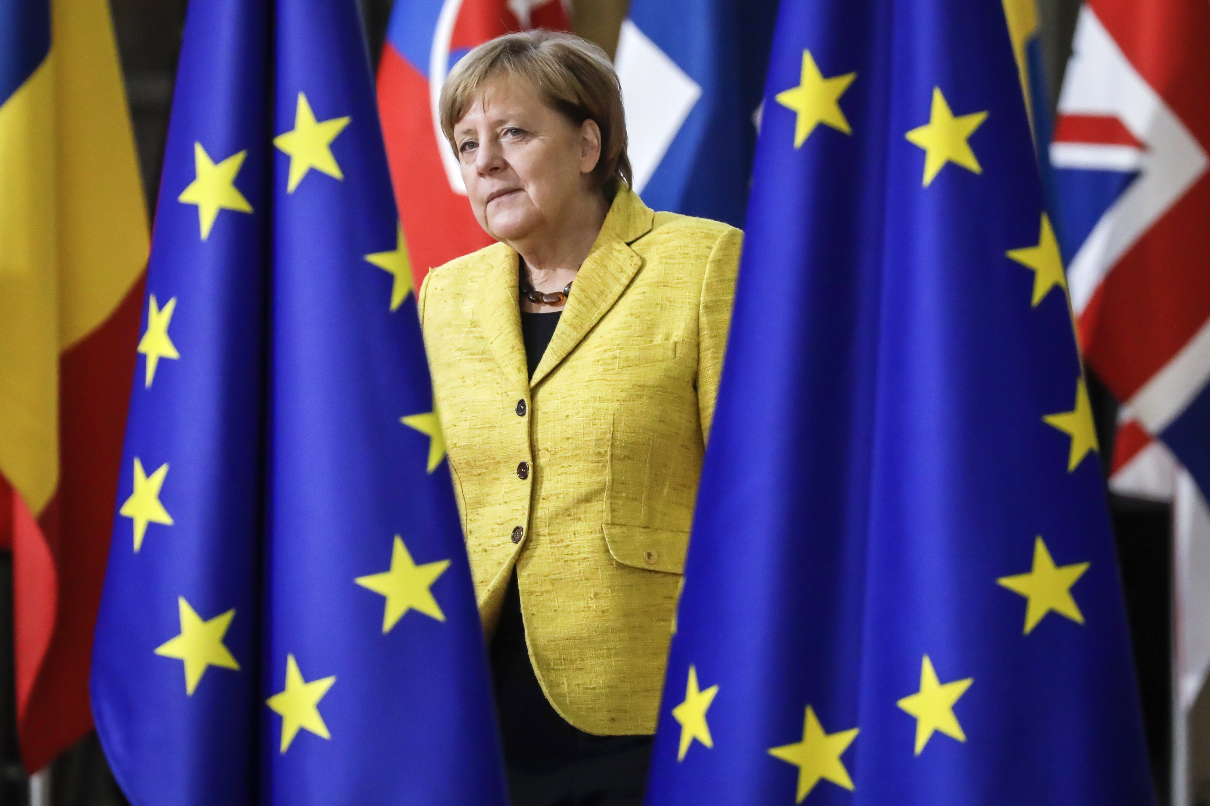 Merkelnek nagyon nem tetszik, hogy a V4-ek pénzzel húzzák ki magukat a migrációkezeléséből