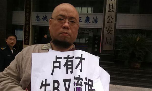 Veszélyeztette a társadalmi stabilitást: nyolc év börtönre ítéltek egy kormánykritikus bloggert Kínában