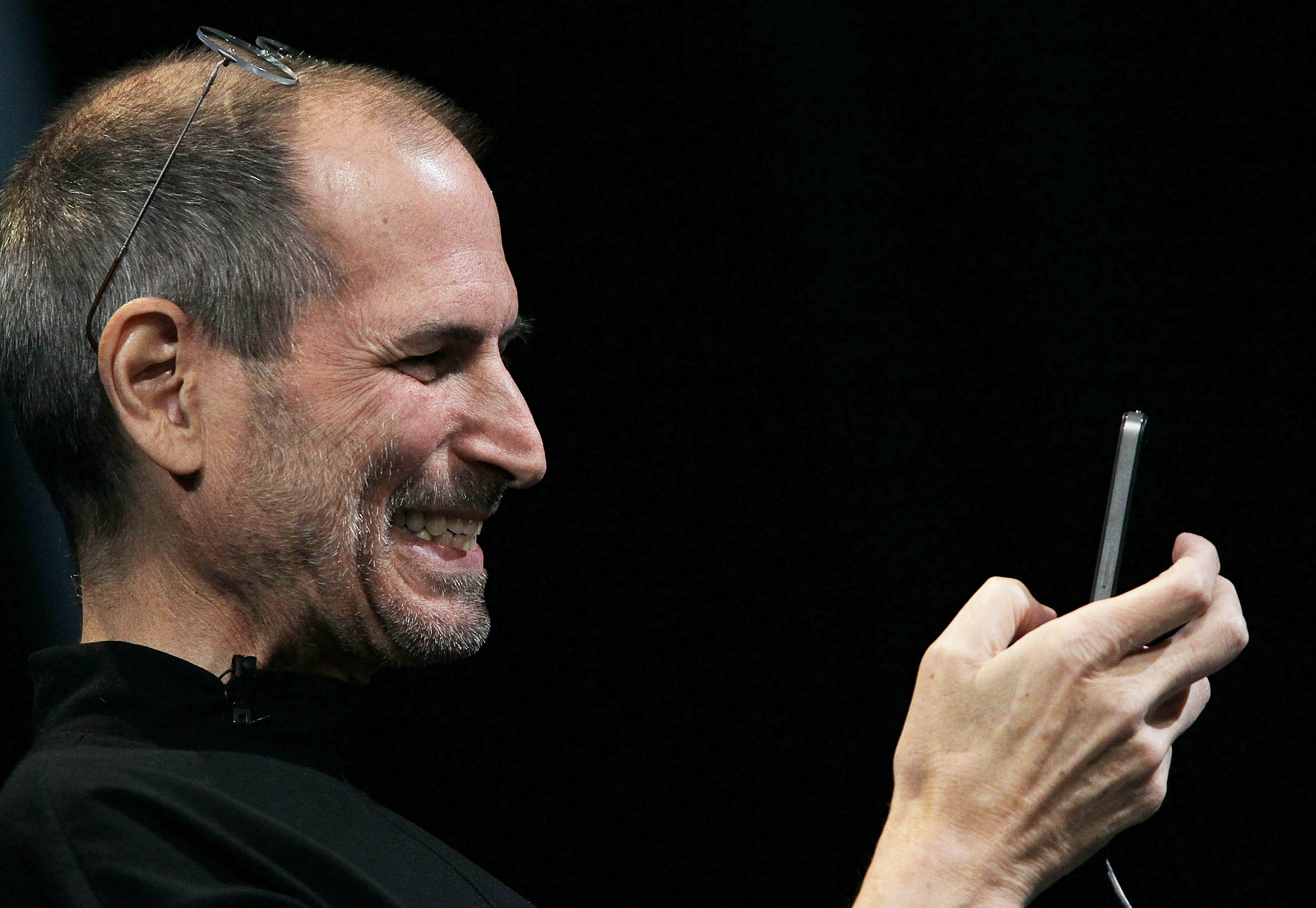 Androidos okostelefonokat is gyártana a Steve Jobs nevű cég, és az Apple nem talál fogást az olaszokon