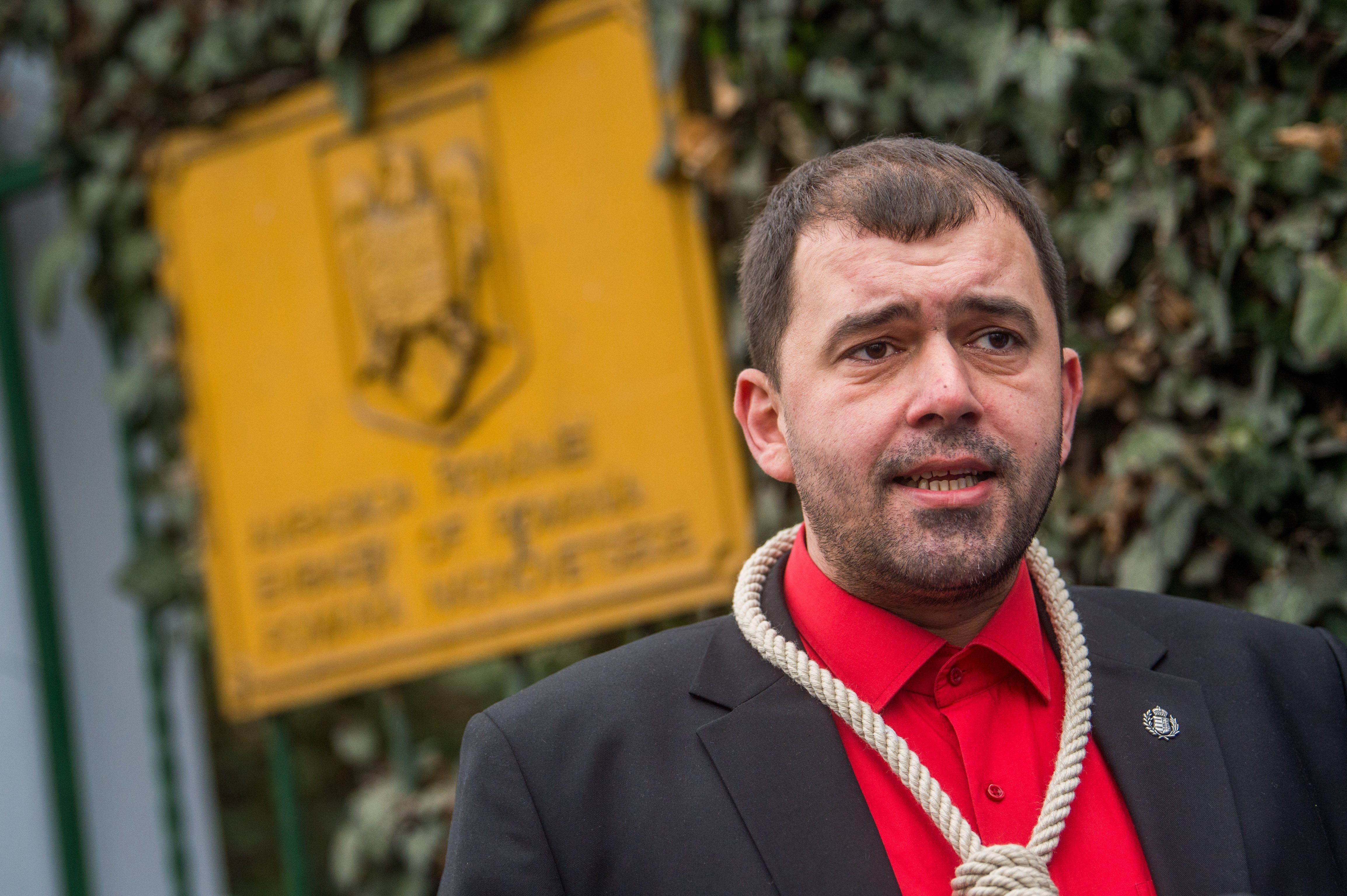 Szávay István lemondott a jobbikos frakcióvezető-helyettesi tisztségéről és a parlamenti jegyzőségéről