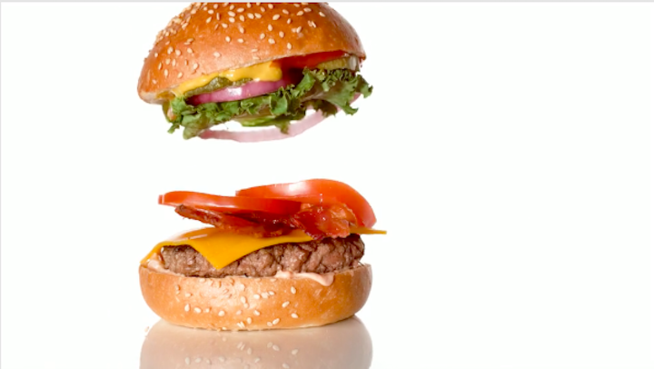 Miért néznek ki a reklámokban mindig olyan iszonyú jól a hamburgerek?