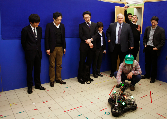 Robotkutyás bemutató 2013-ban a BME-n