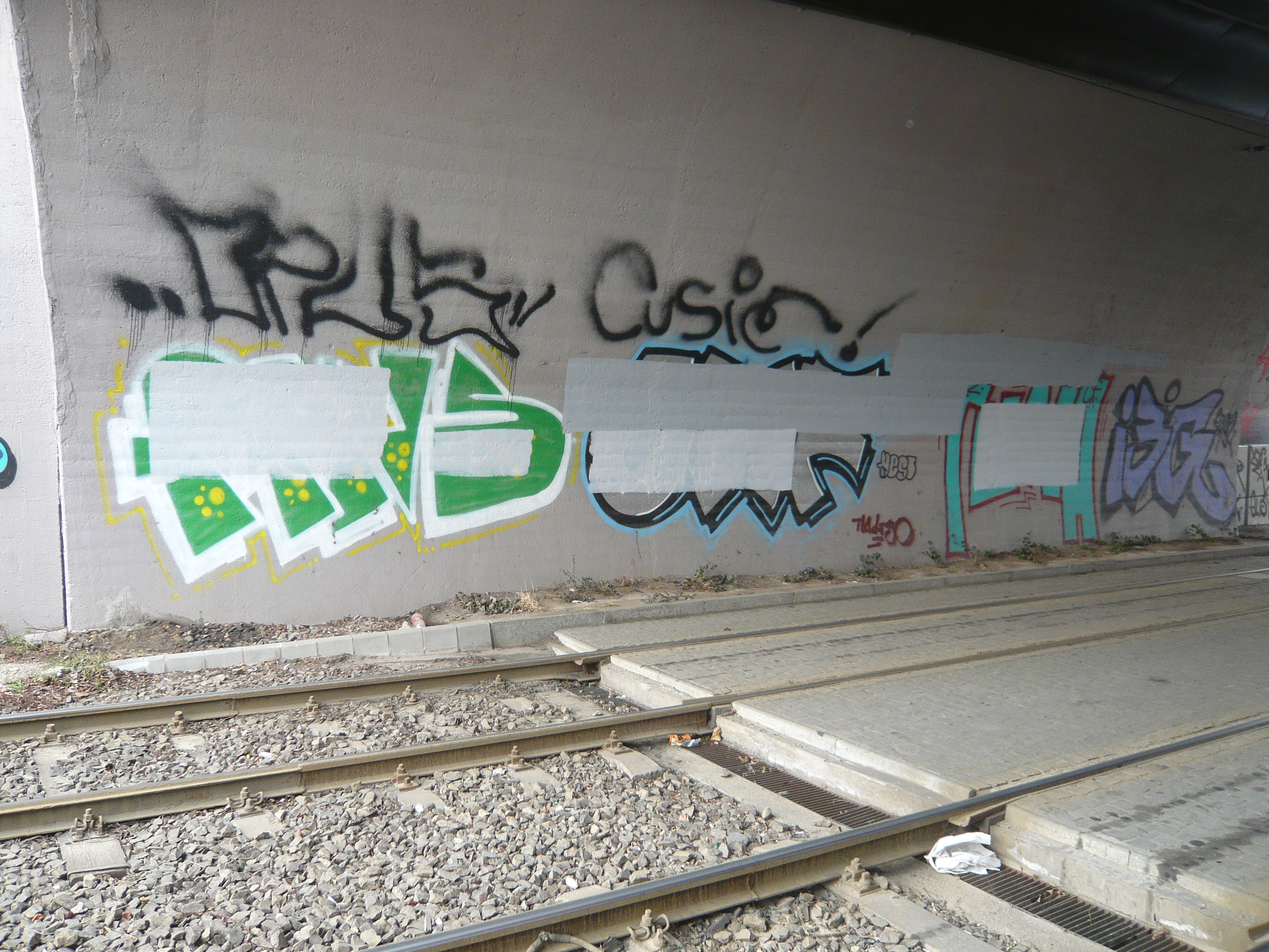 Újabb fordulat a Budai Simicska kontra R.E.N.D.SZ.E.R. graffitiháborúban