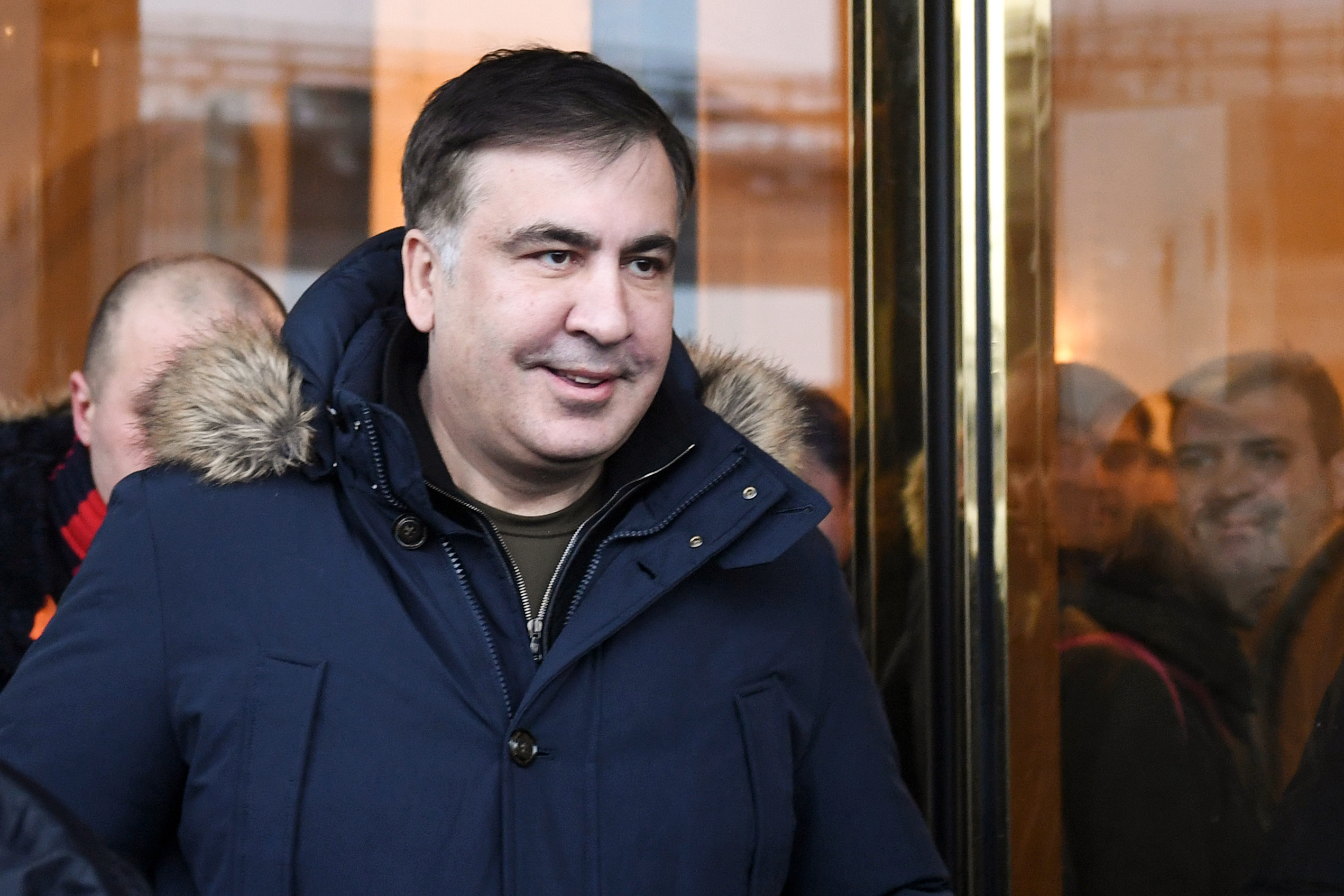 Álarcosok elrabolták egy kijevi étteremből Miheil Szaakasvilit