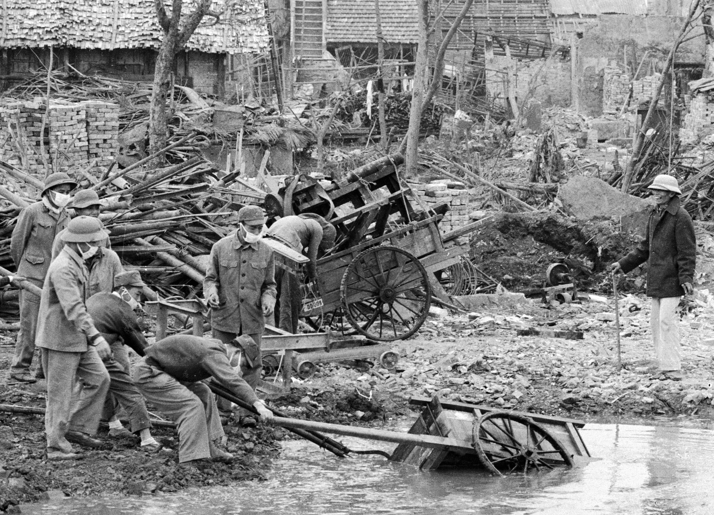 Hanoi egy amerikai bombázás után