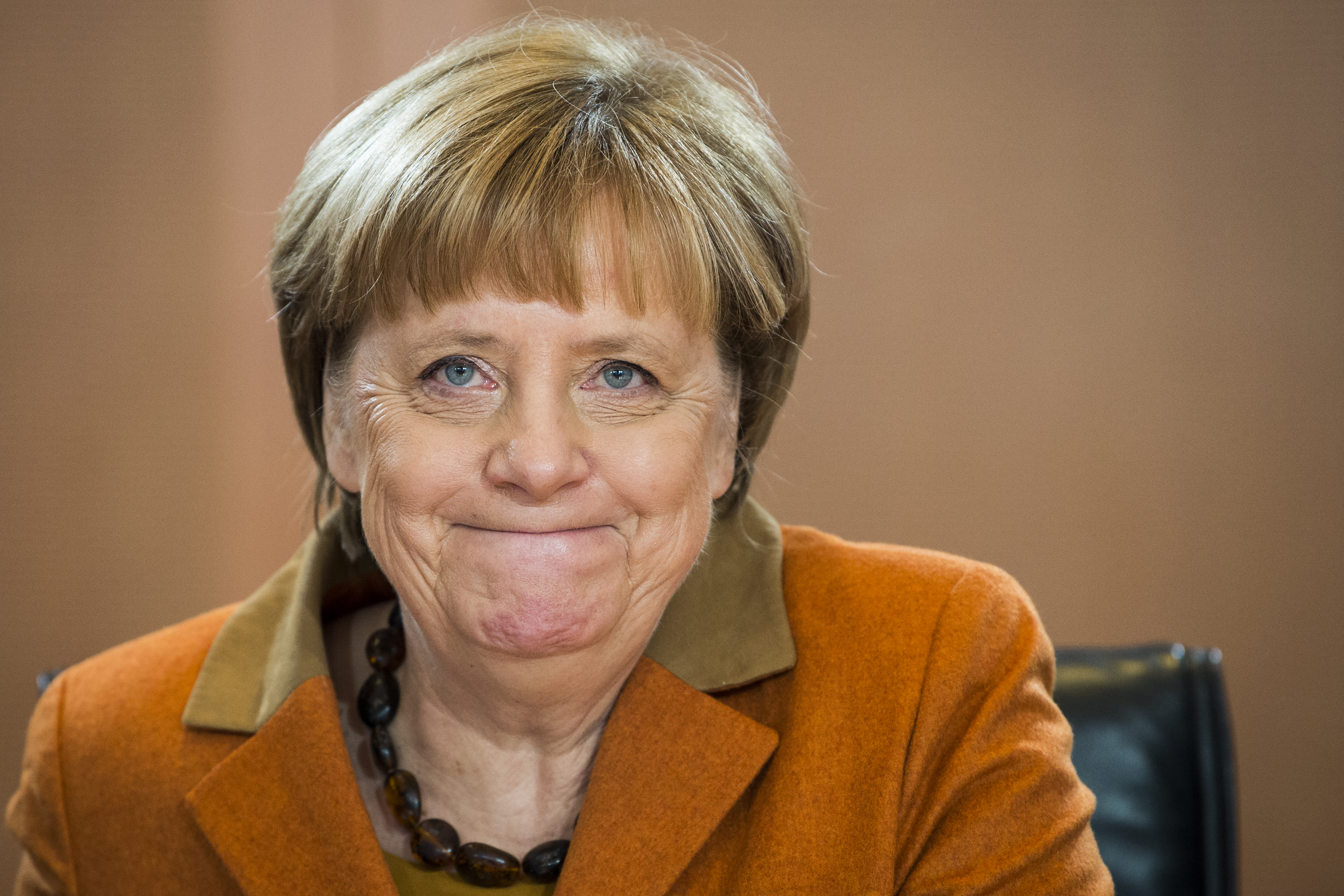 Angela Merkel először válaszolt ellenzéki kérdésekre a parlamentben