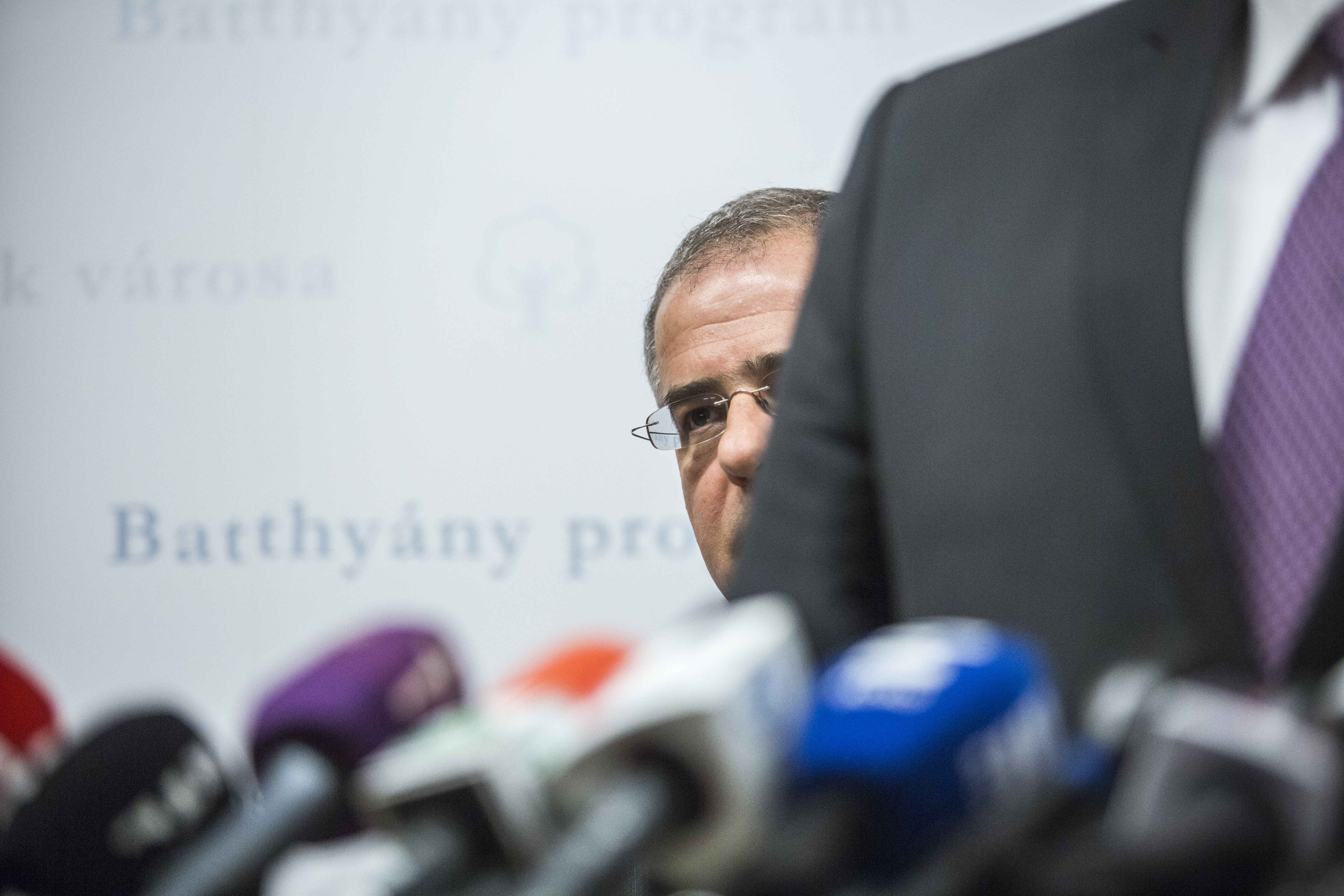 Messze Kósa Lajos kapta a legkisebb epizódszerepet Orbán kormányaiban 2010 óta