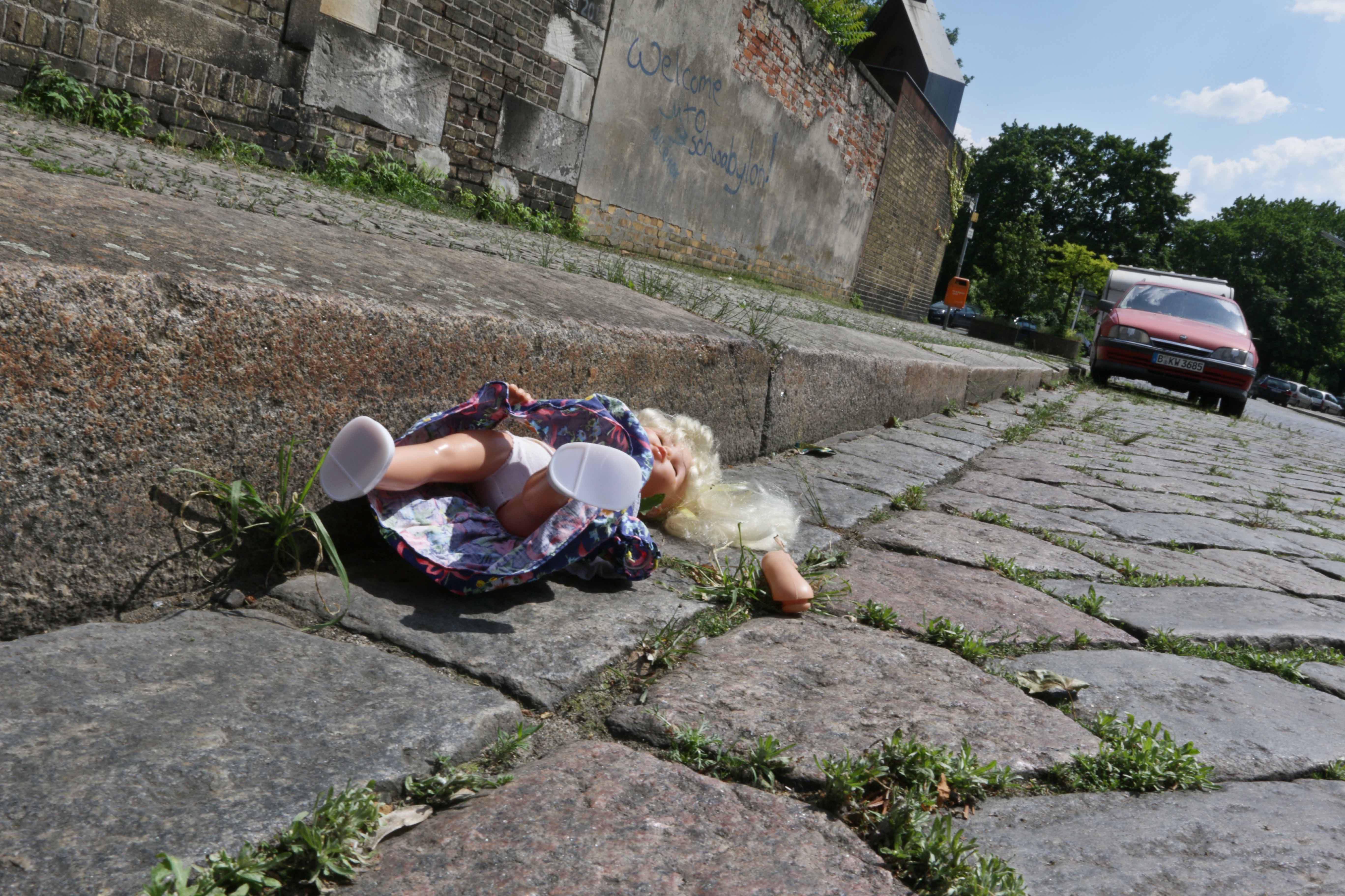 Százával bünteti a magyar állam az utcára kényszerített gyermekprostituáltakat
