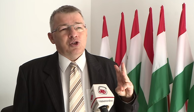 Költségvetési csalás miatt nyomoznak a fideszes Szabó Zsolt ellen