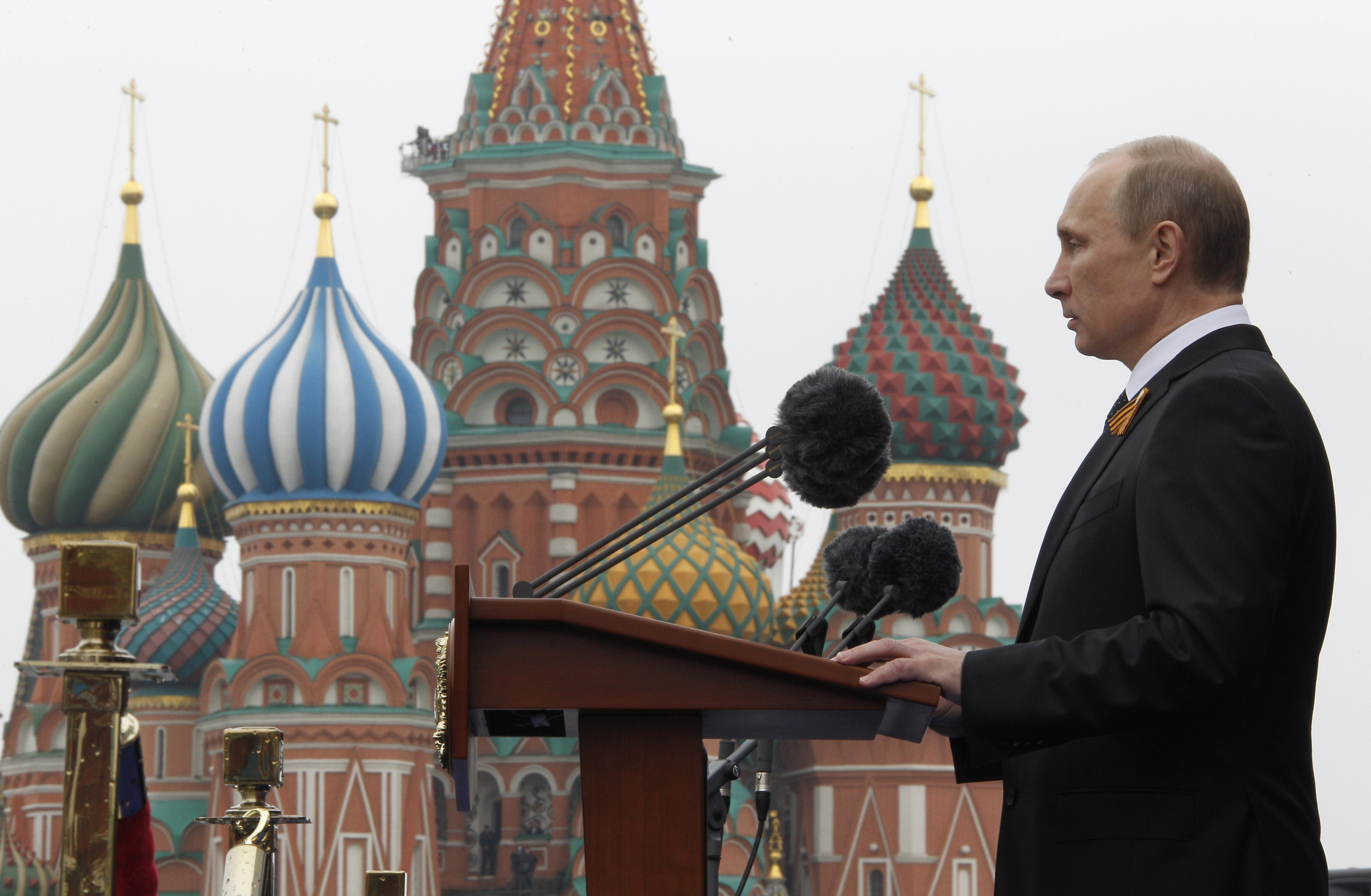 Az orosz demokrácia meghalt, de Putyin sem él örökké