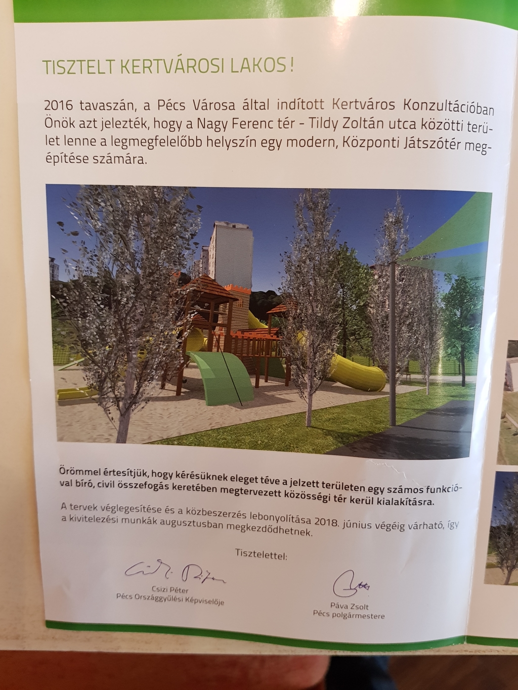 Pécsen éppen nincs mit átadni, ezért egy olyan játszótérről adott ki füzetkét a fideszes jelölt, aminek a terveit is csak a nyáron véglegesítik