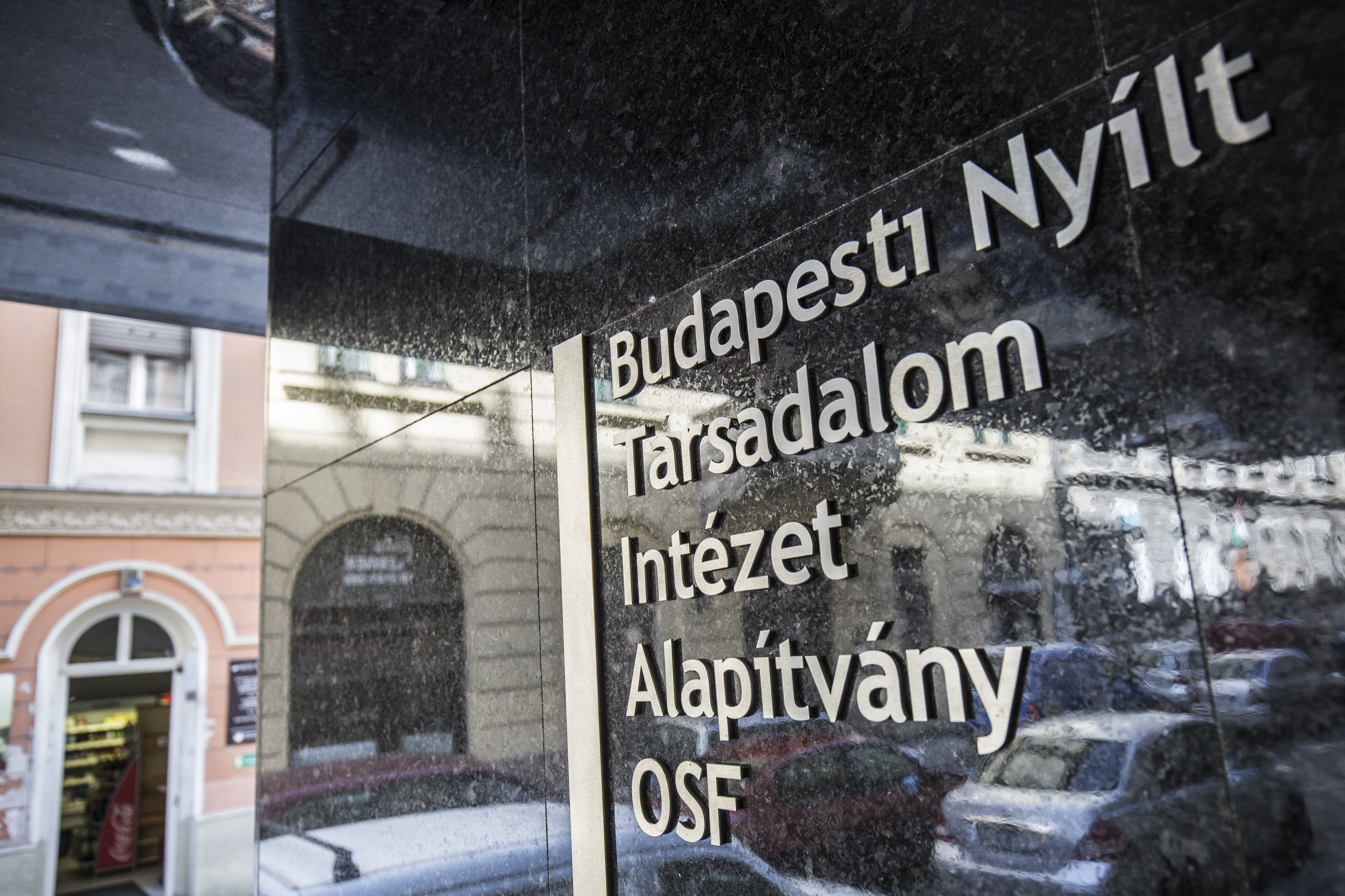 Hivatalos: Berlinbe költözik a Nyílt Társadalom Alapítványok budapesti irodája