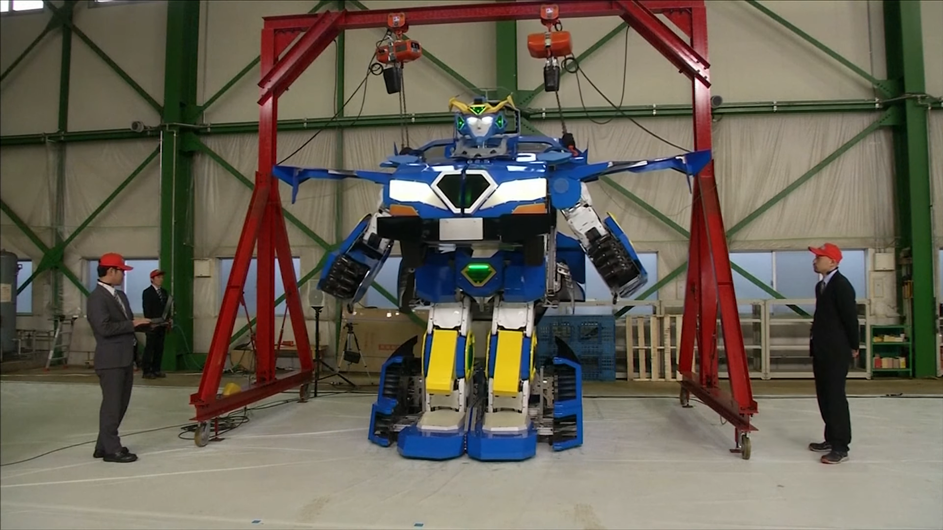 Hát persze, hogy a japánok építették meg a Transformers-féle robotautót