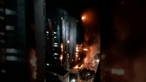 Kigyulladt és összeomlott egy 26-emeletes ház Sao Paulóban
