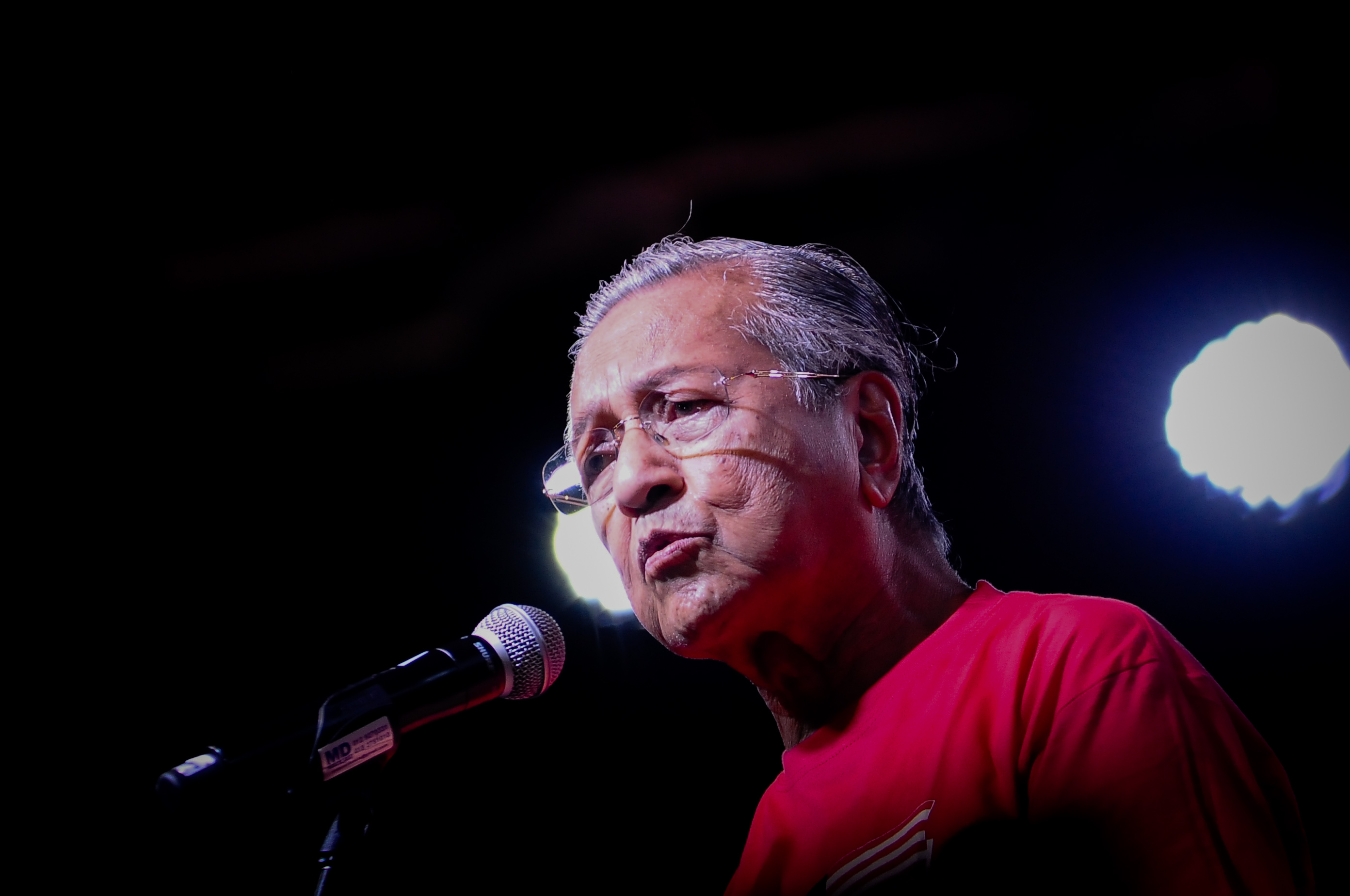 A 92 éves egykori miniszterelnök vezetésével győzött az ellenzék Malajziában