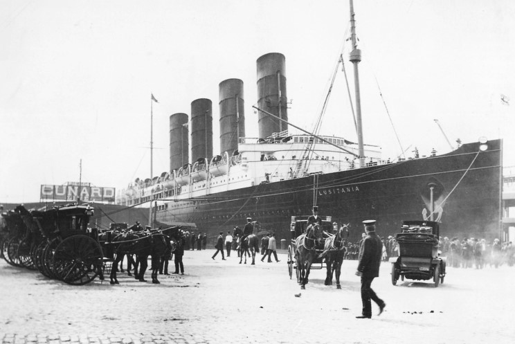 A Lusitania kiköt New Yorkban, 1907 szeptemberében