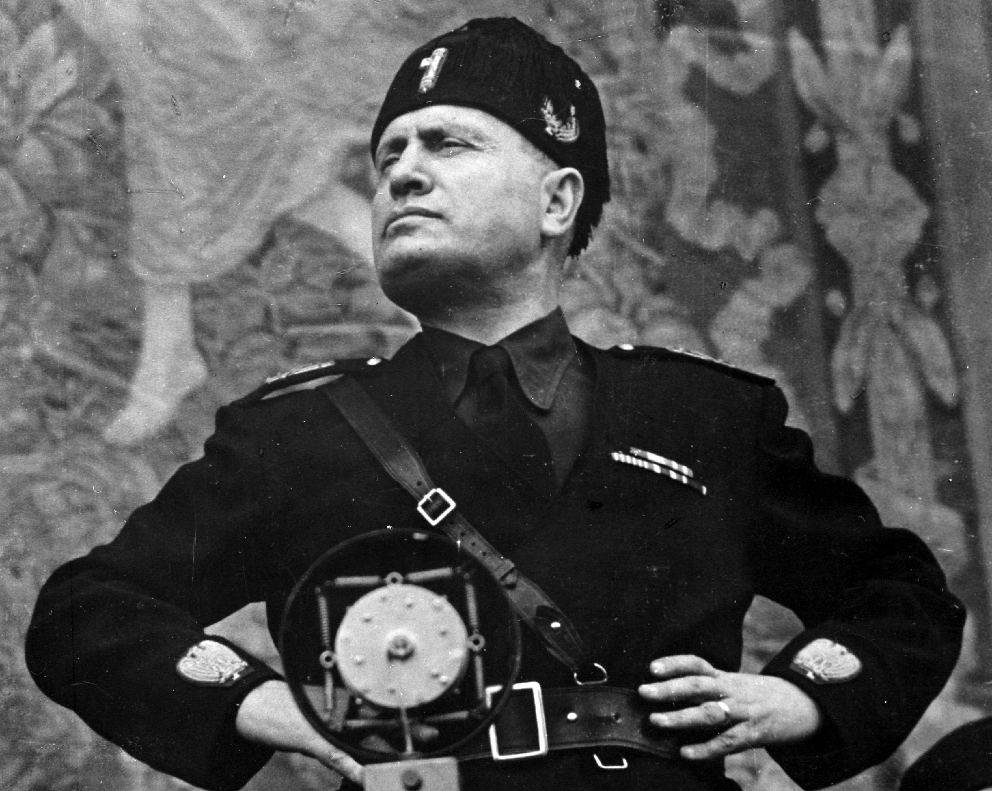 Eltávolítják Mussolini fotóját az olasz gazdaságfejlesztési minisztériumból
