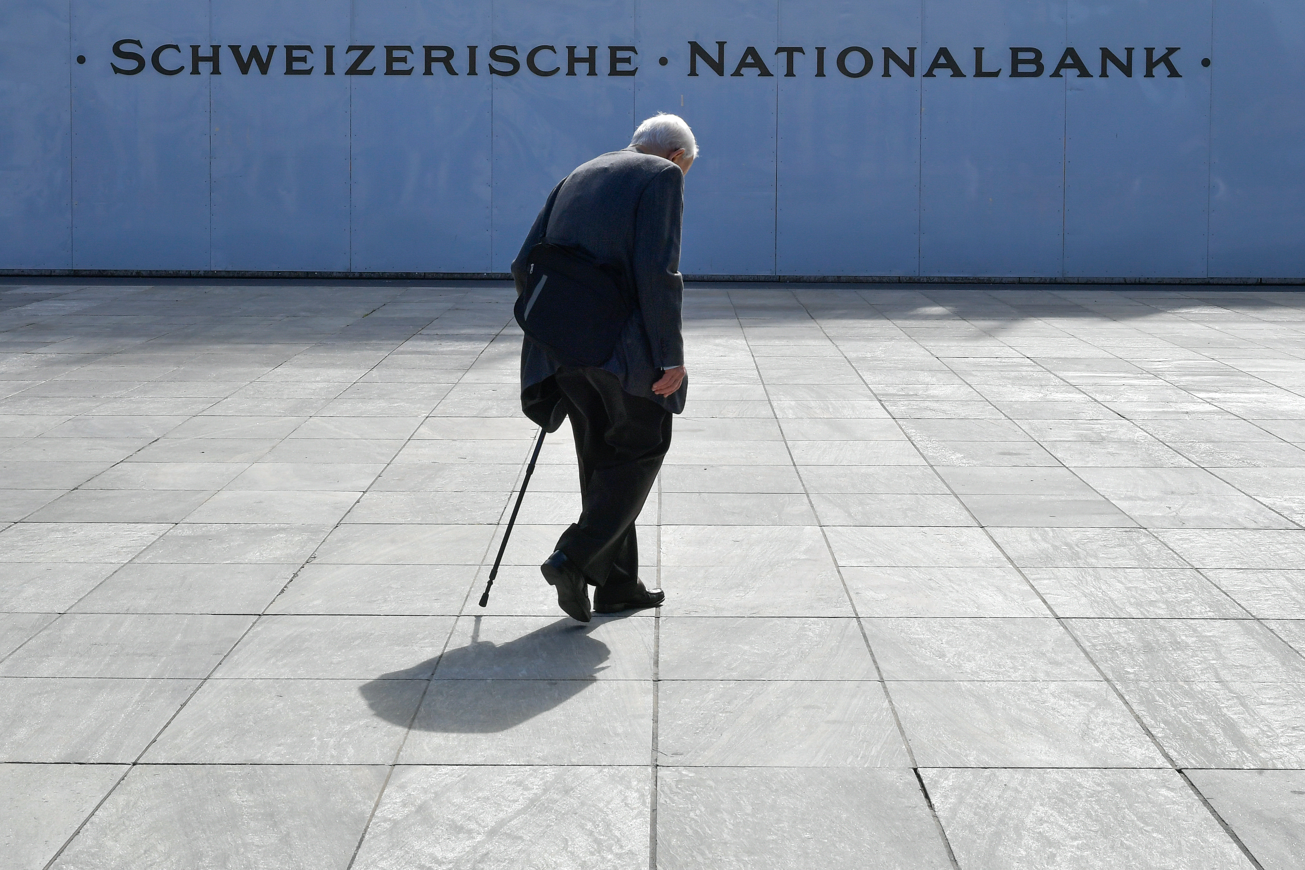 Lesöpörték az asztalról a svájci népszavazáson a monetáris rendszer reformját