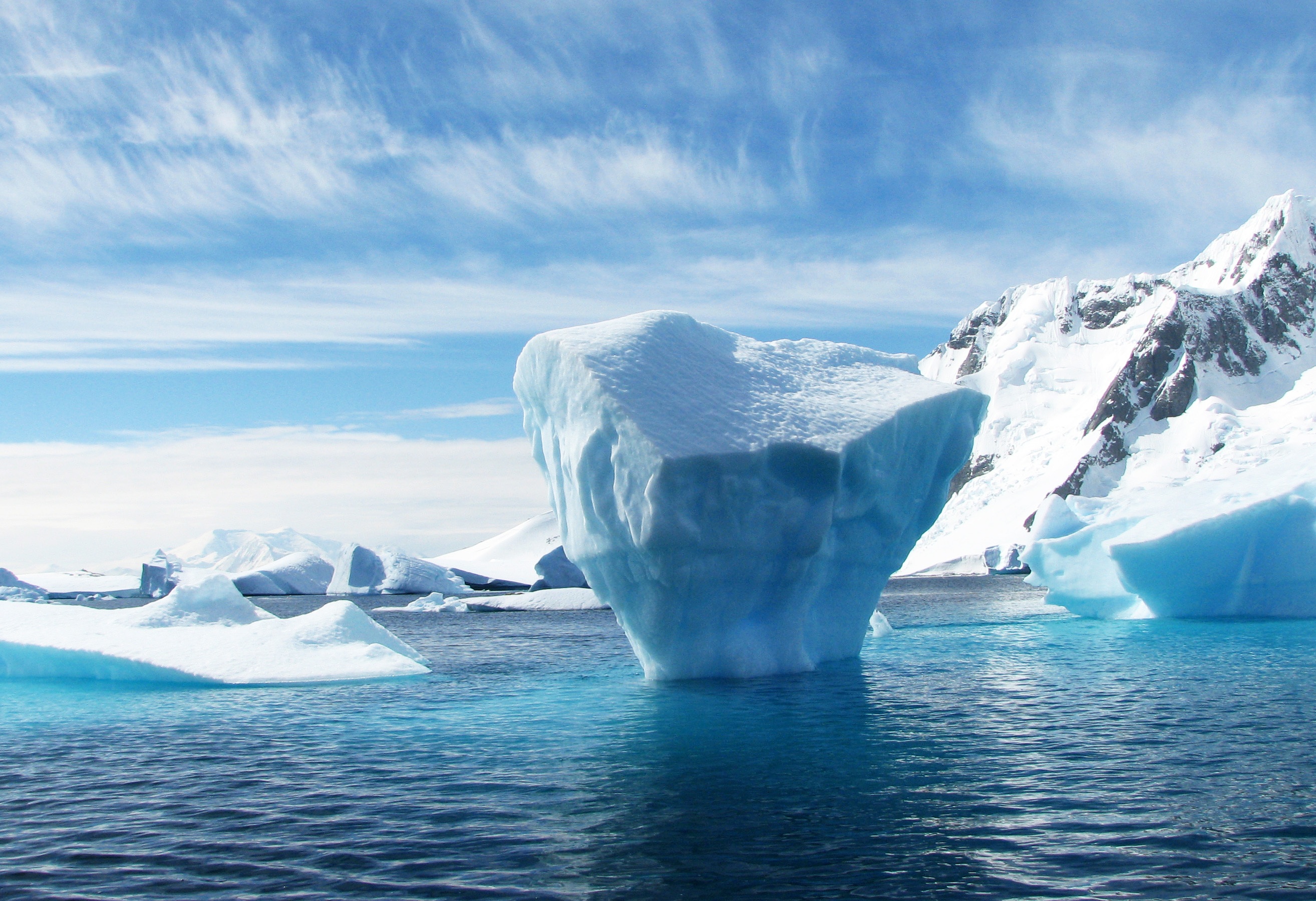 Az elmúlt öt évben megháromszorozódott az antarktiszi jég olvadásának üteme, tízmilliók kerülnek veszélybe
