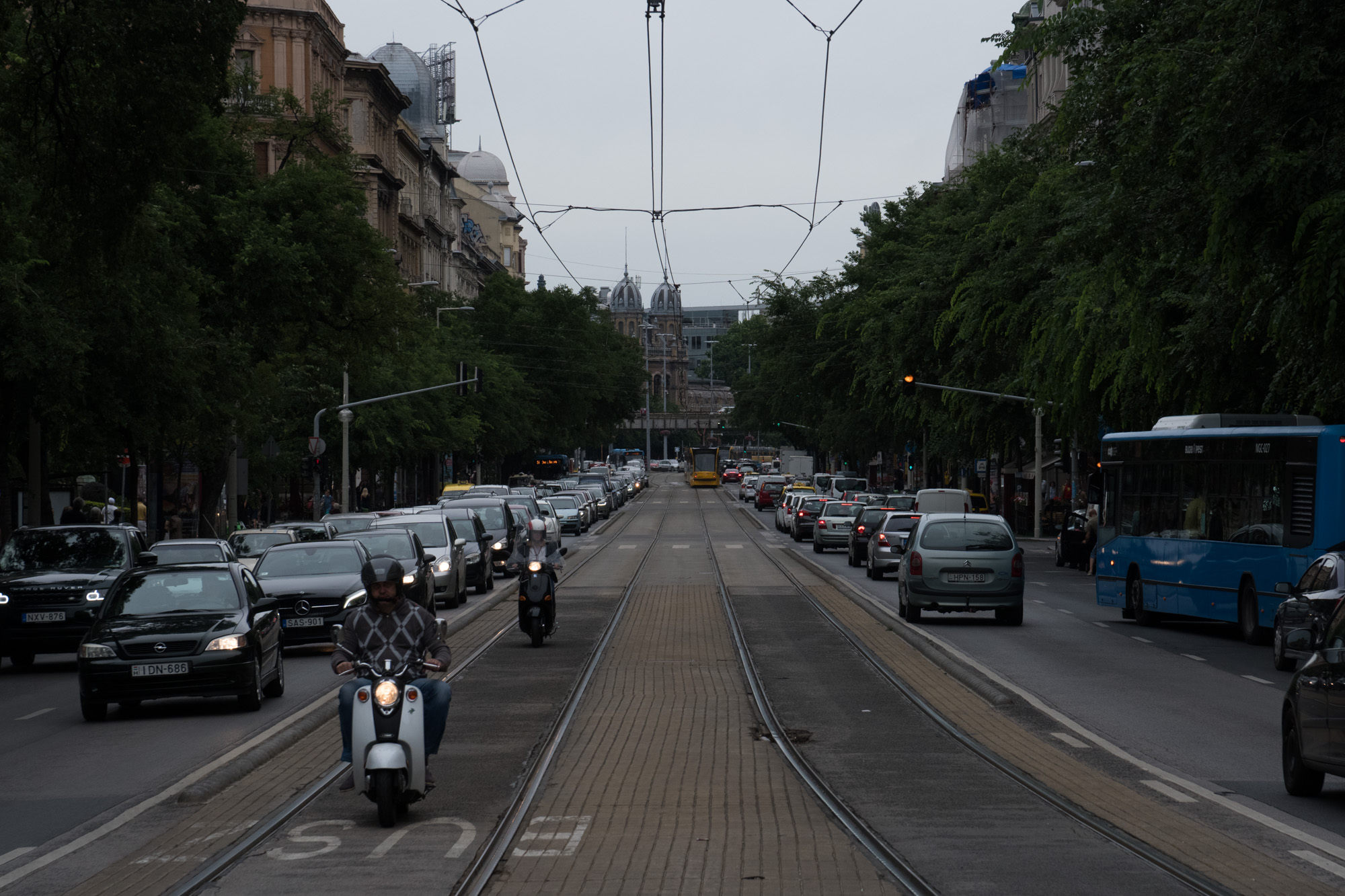 Napi ötszáz forintos dugódíjat szeretne Budapesten a Levegő Munkacsoport