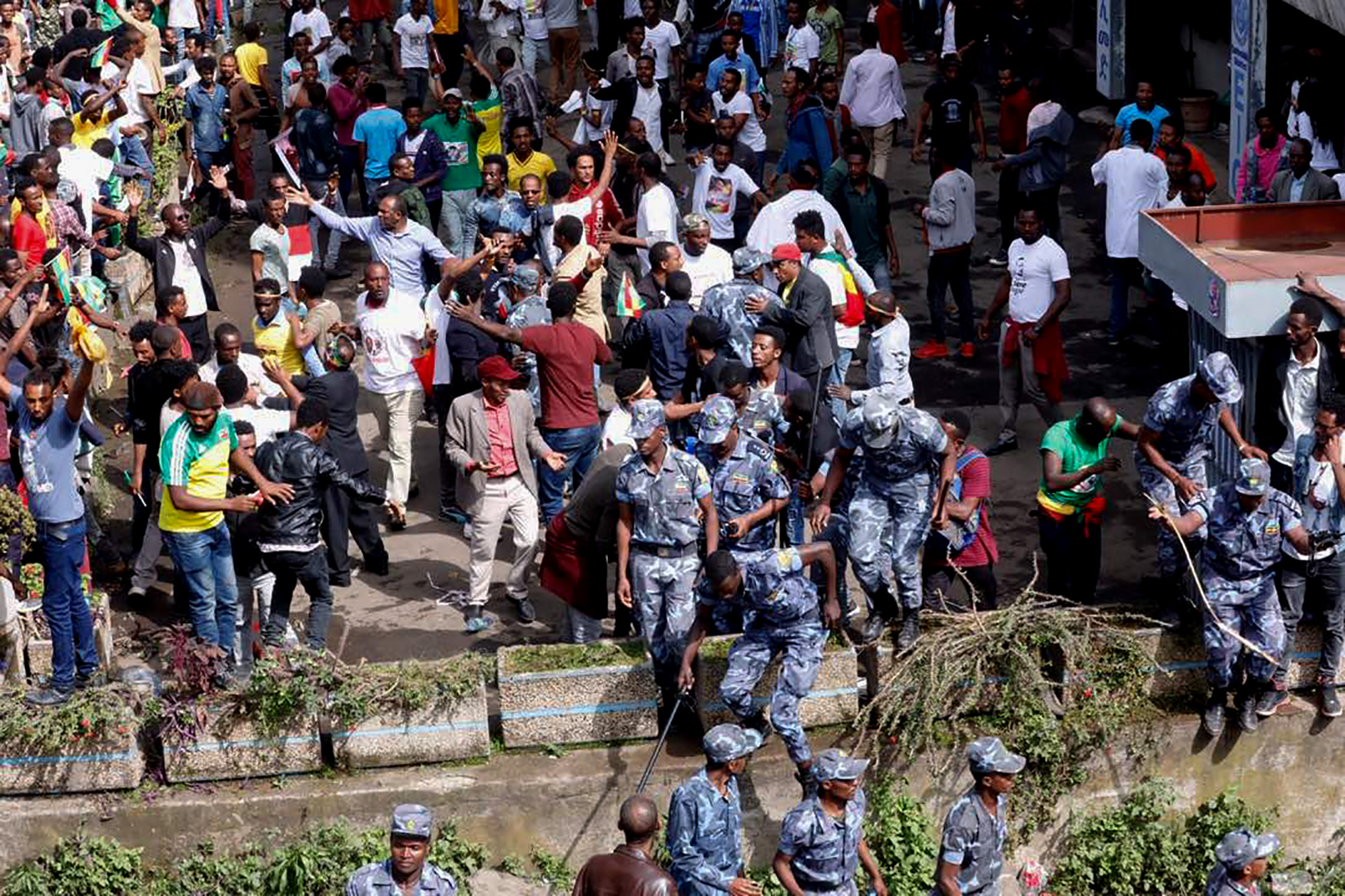 Harminc embert vettek őrizetbe Etiópiában, miután valaki gránátot robbantott egy politikai nagygyűlésen