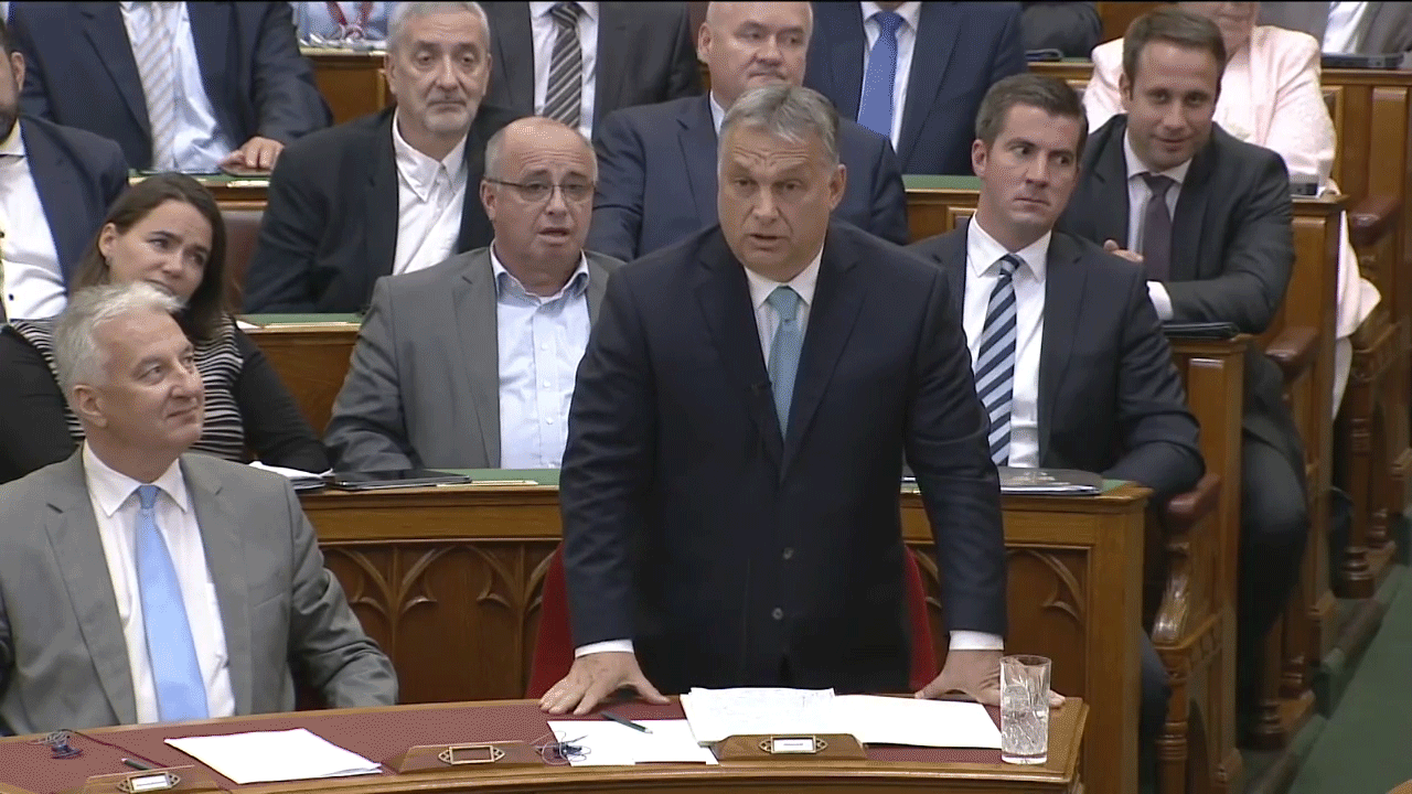 Orbán: Azt várjuk a Miniszterelnökséget vezető minisztertől, hogy a központi közigazgatás is méltóztasson felzárkózni