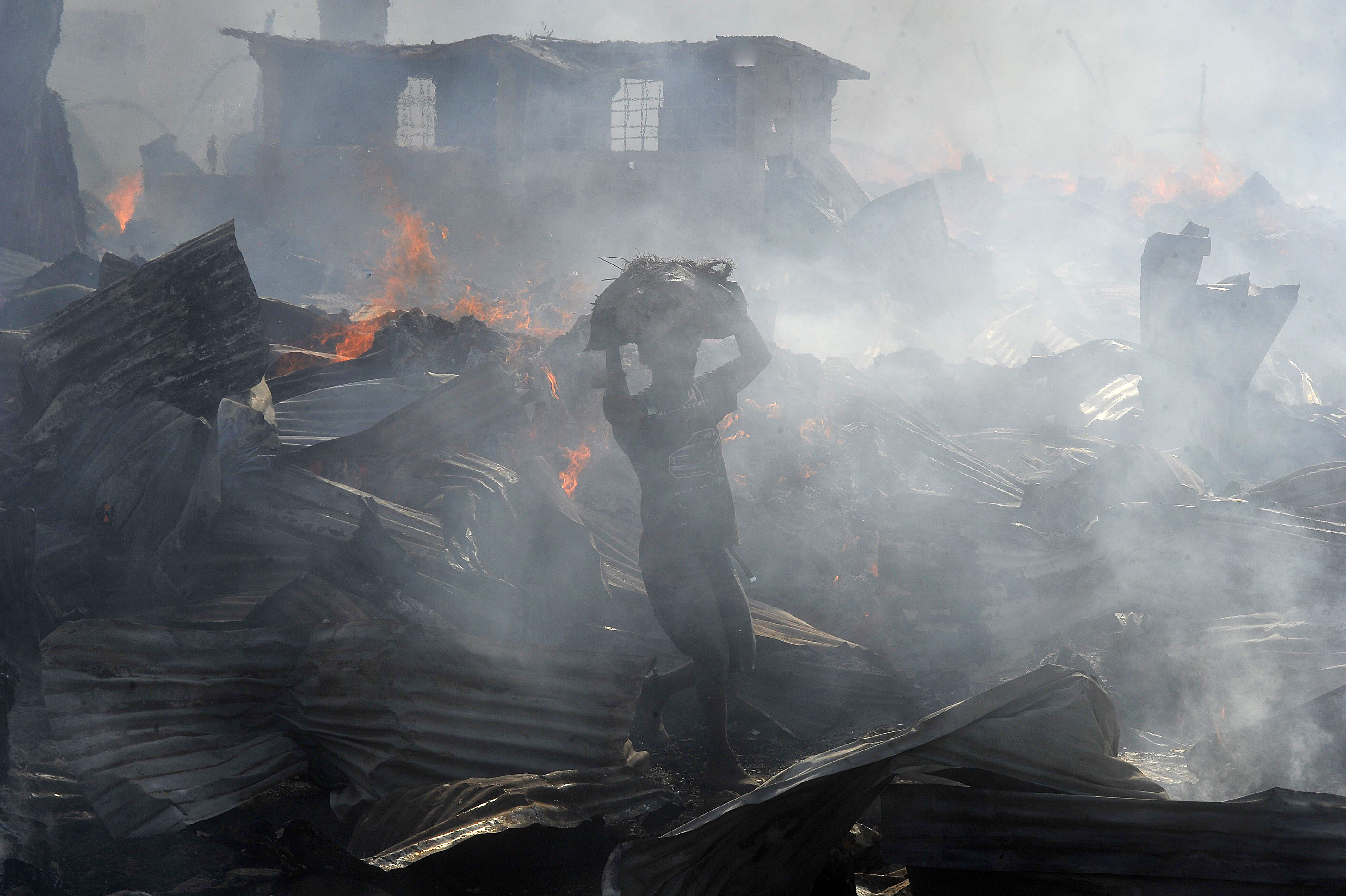 Leégett Nairobi legnagyobb piaca, 15 halott