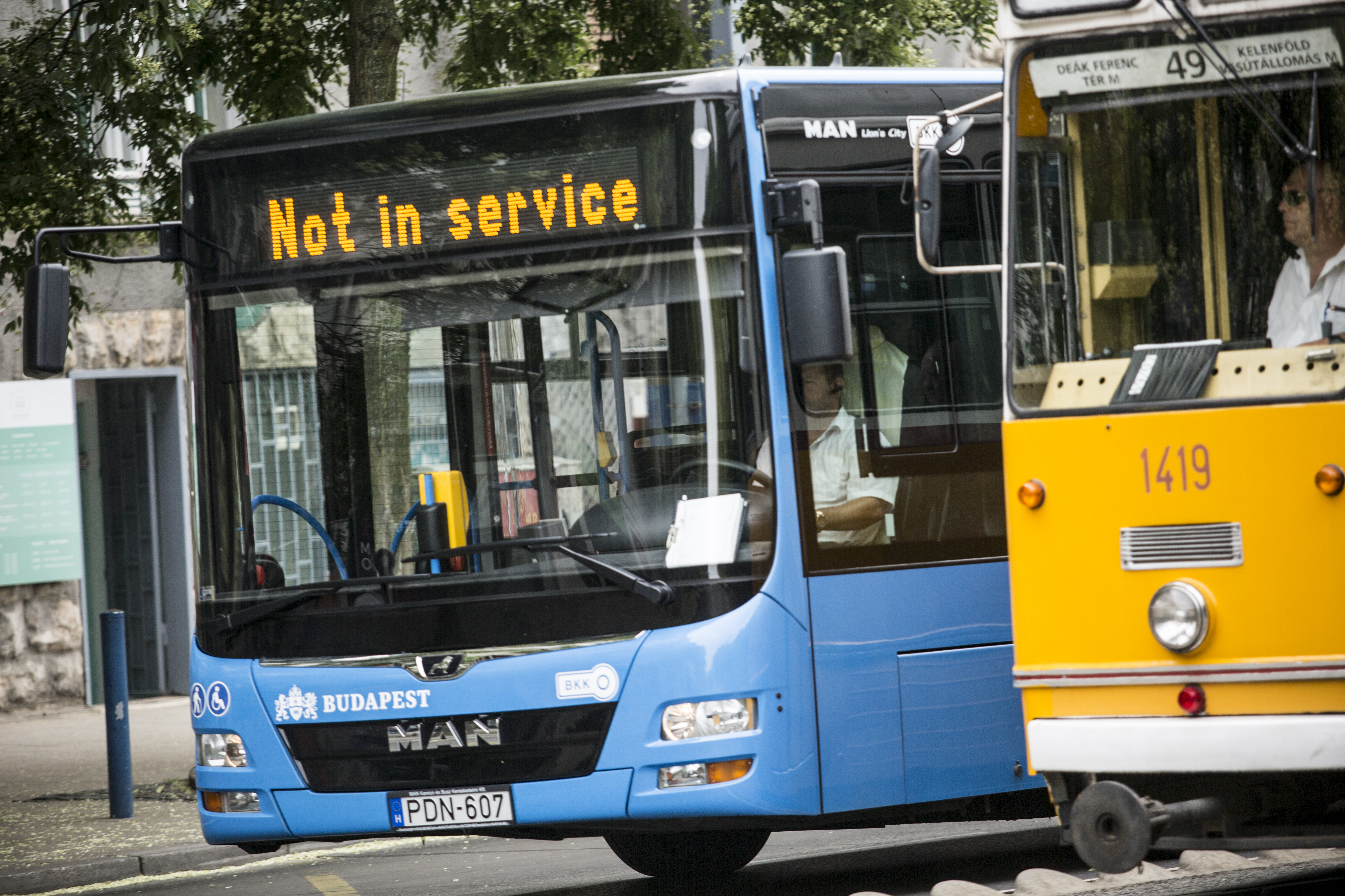 A kormányhatározat ellenére sem adott pénzt új buszokra a BKV-nak a kormány