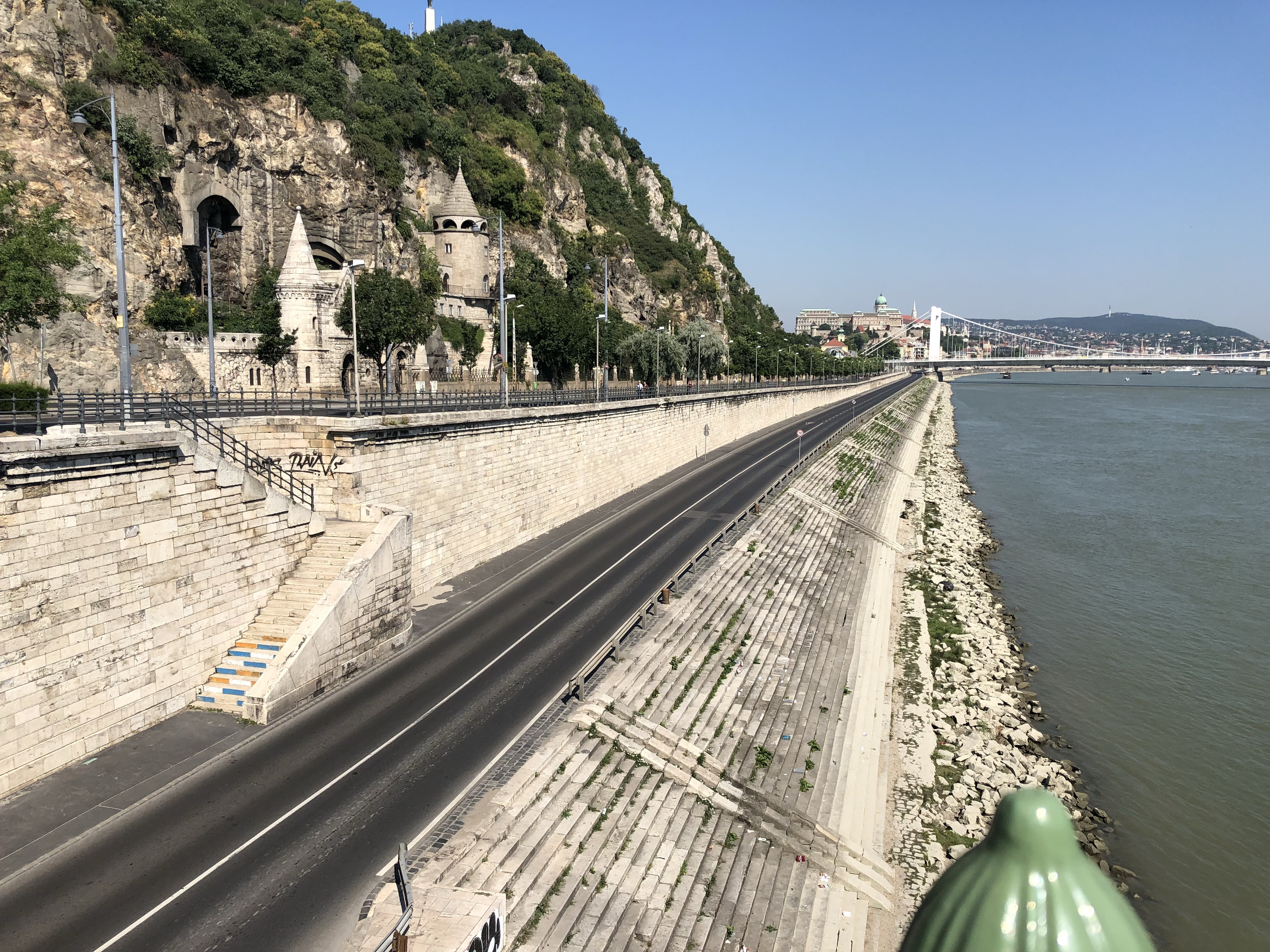 A Dunában talált bomba elintézte: autómentes lett Budapest