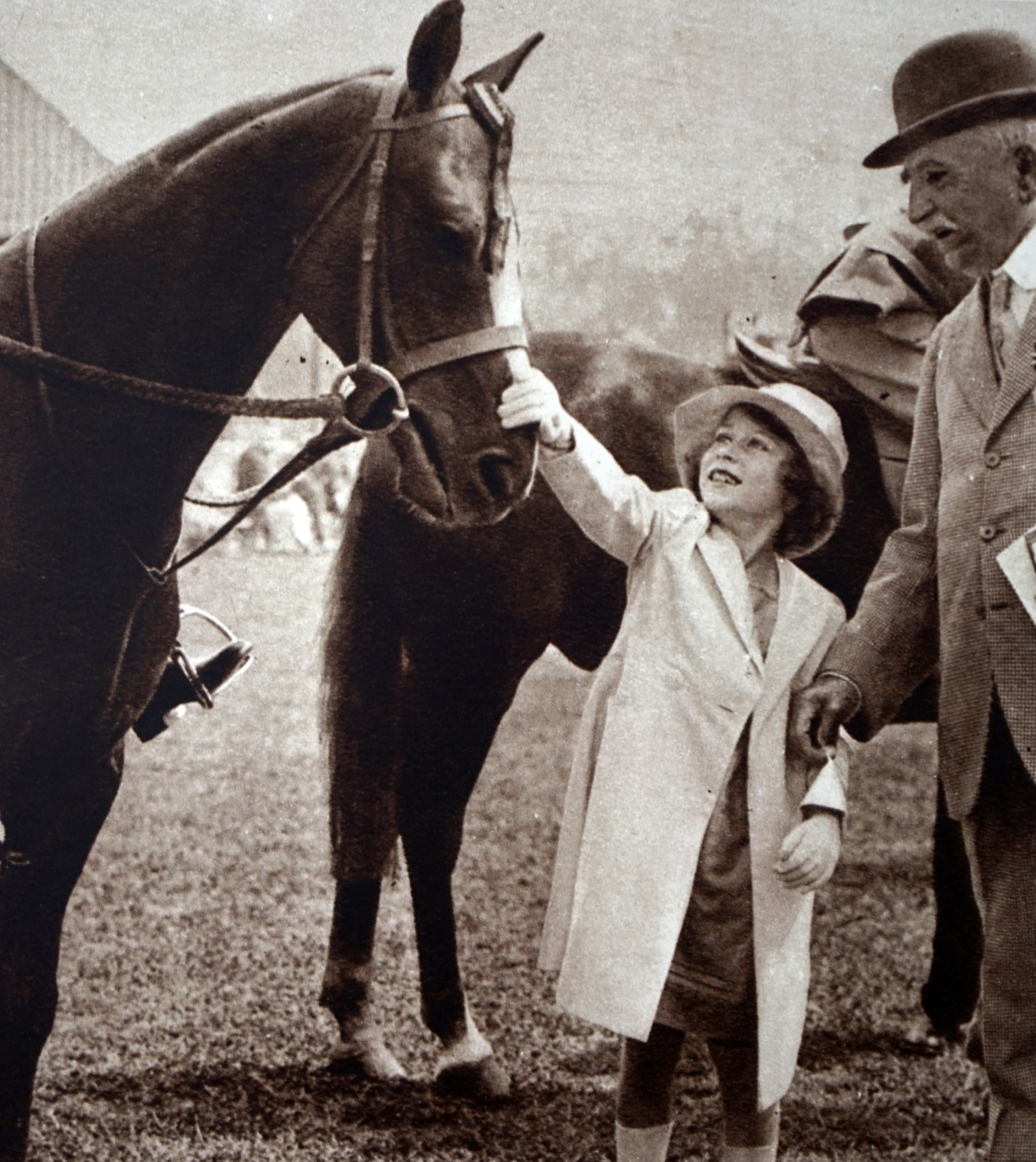 Gyerekkorától fogva szerette a lovakat