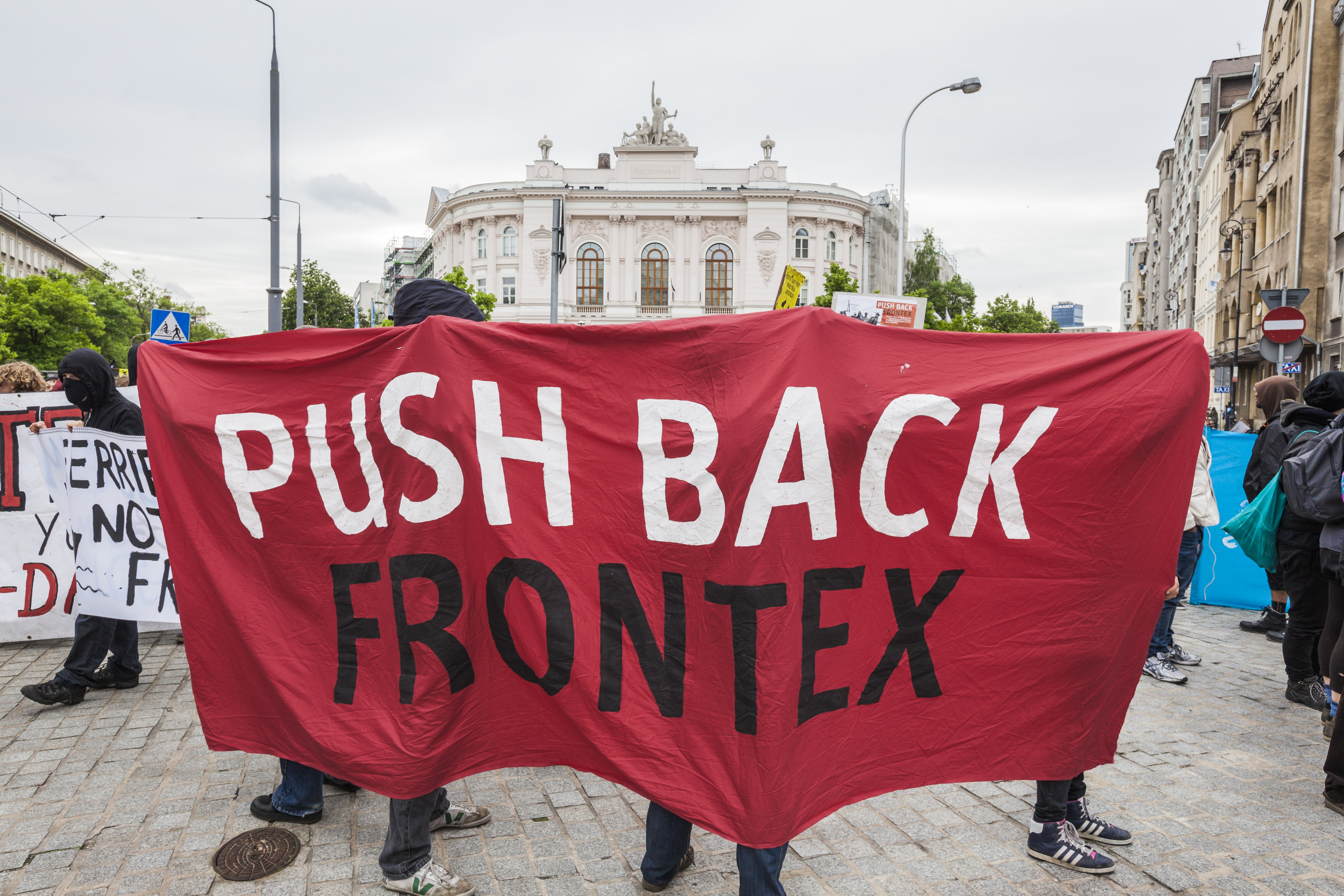 Tüntetés a Frontex ellen Varsóban, 2018-ban.