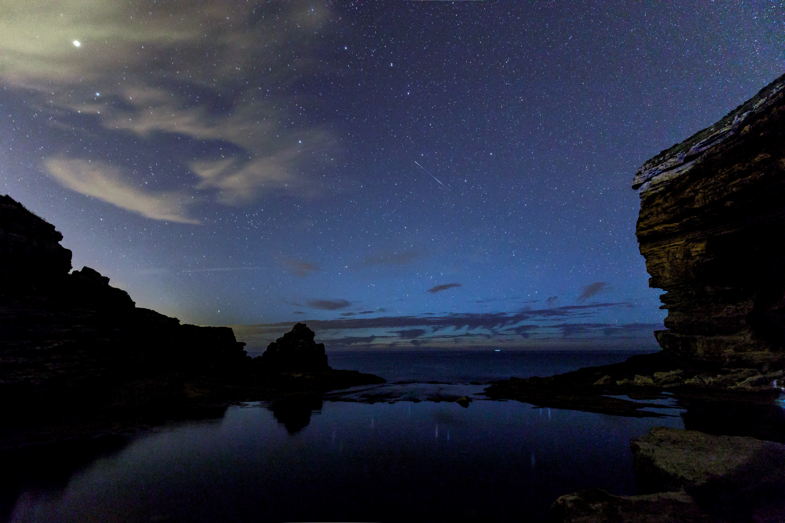 Северное сияние бухта далёкая ладога 31 октября 2021. Грядущую ночь. Грядущую ночь. Грядущую ночь. Ночное небо у костра.