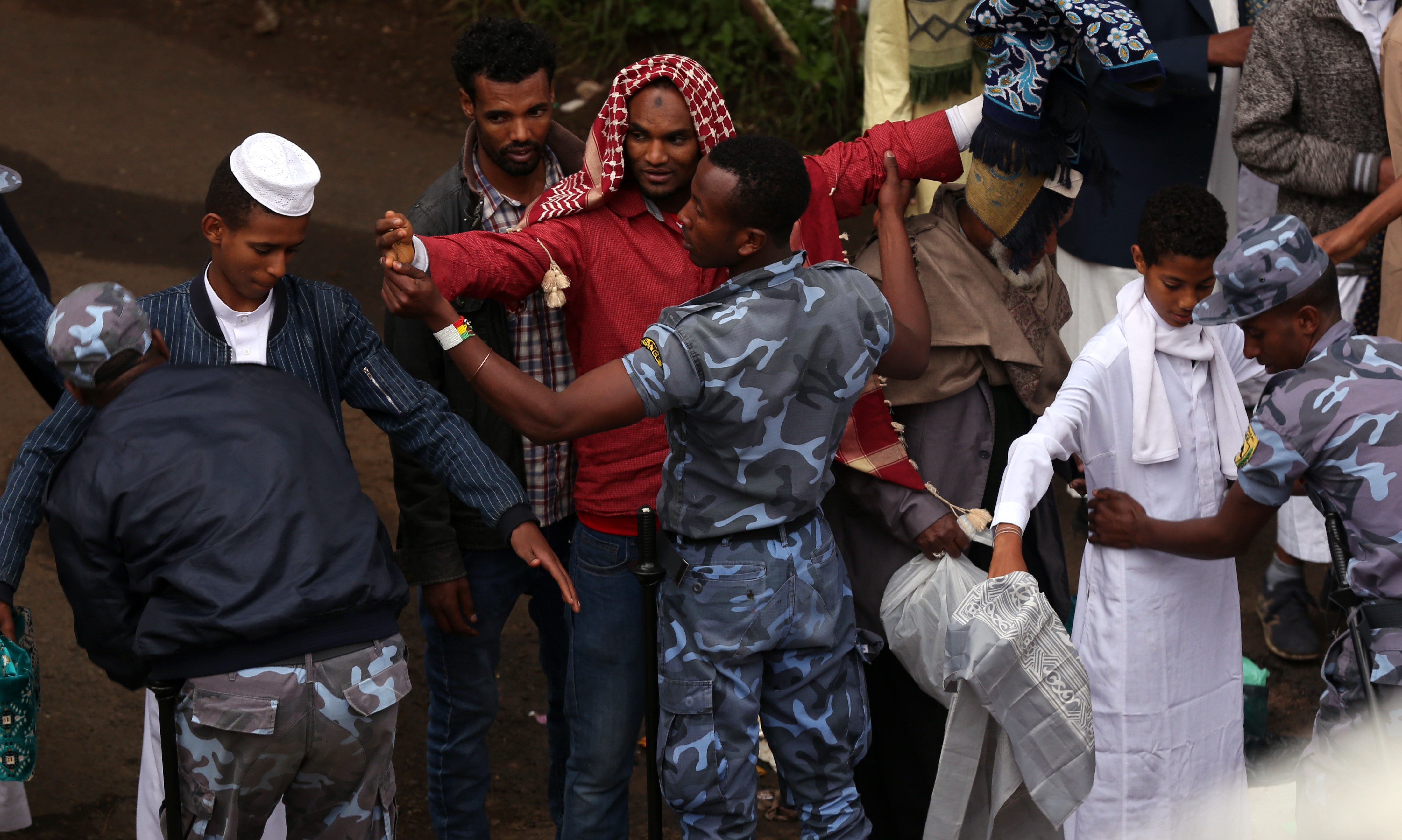 Pár nap alatt több mint 800 embert vettek őrizetbe Etiópiában