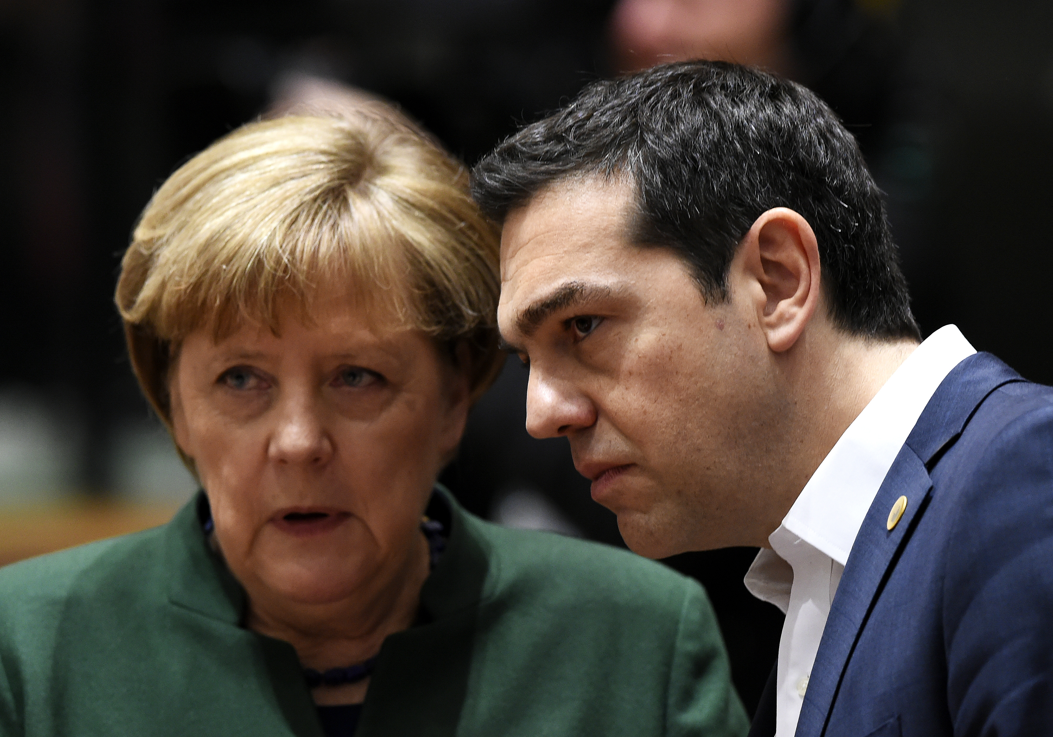 Angela Merkel német kancellár és Alekszisz Ciprász görög miniszterelnök. Éjszakákon át kínozták egymást.
