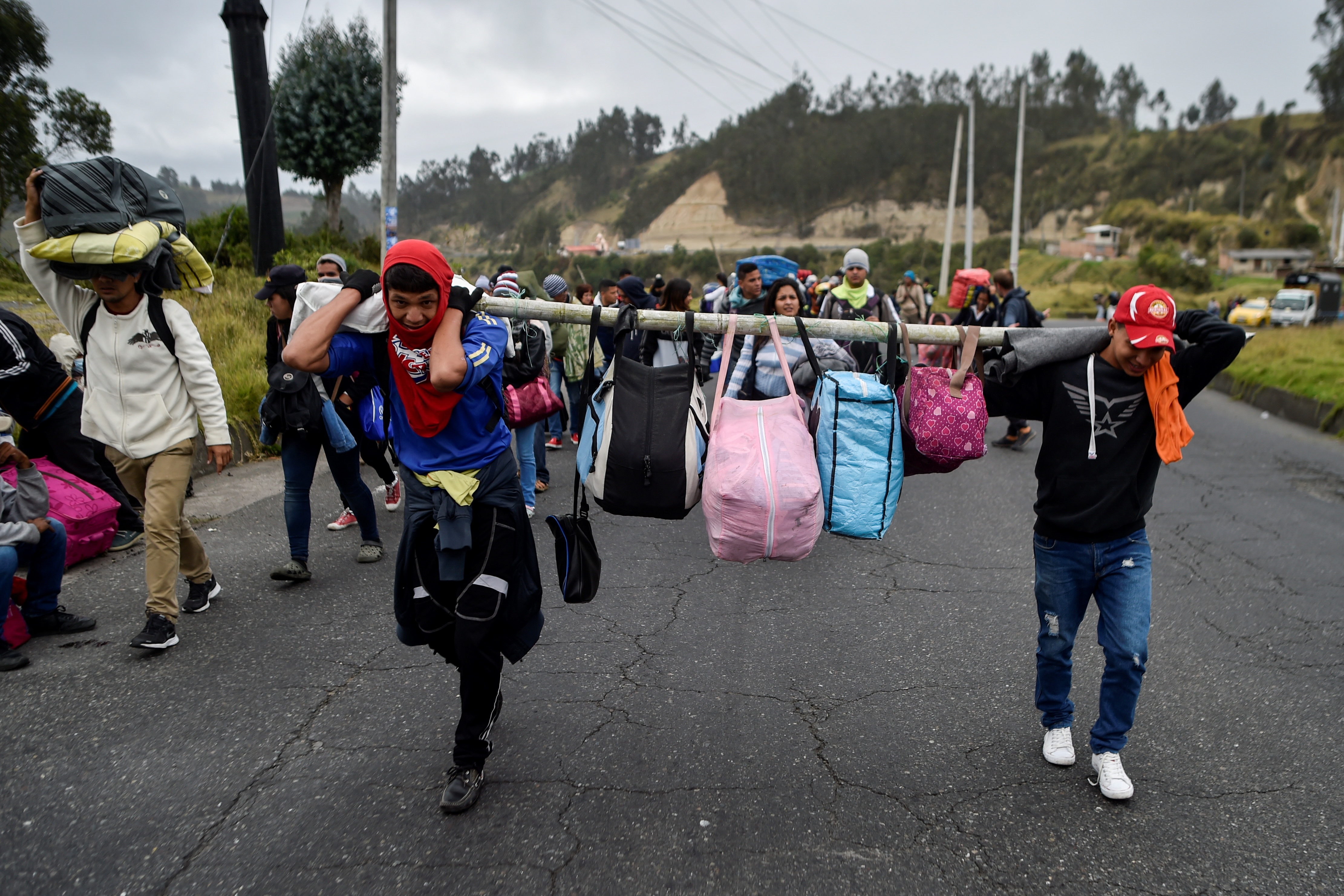 Venezuela vezetői szerint hamisítványok a fotók, melyek az országból tömegesen menekülő embereket ábrázolják