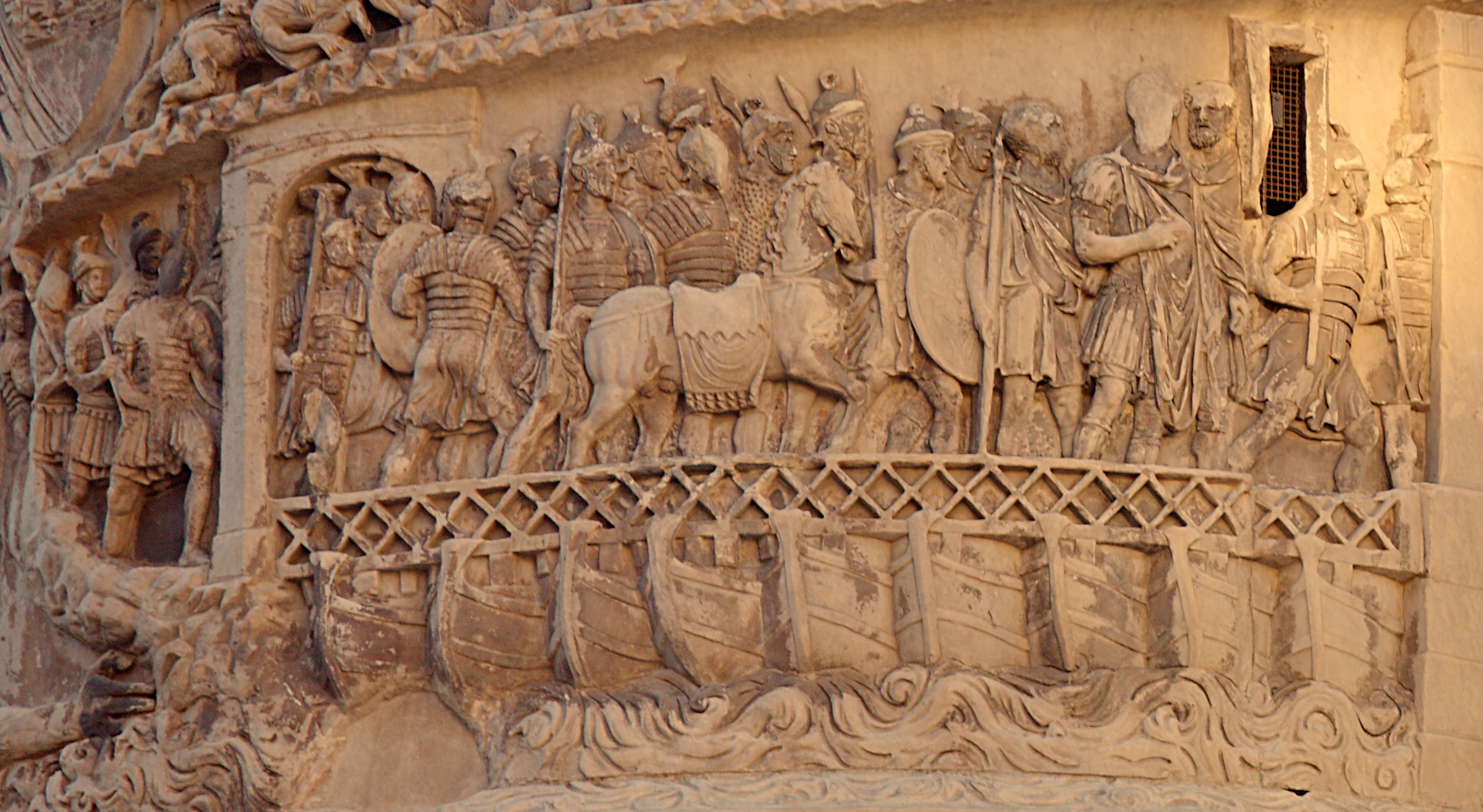 Hajóhídon menetelő légionáriusok Marcus Aurelius síremlékéről