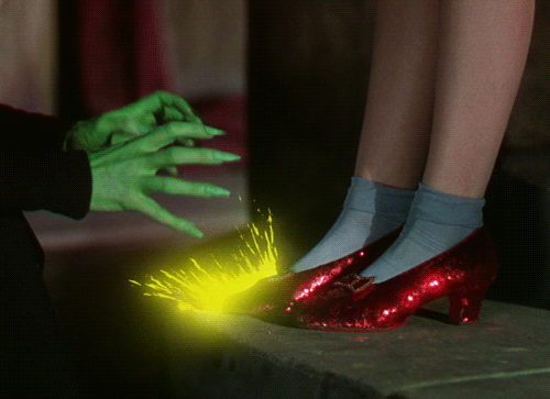 Az FBI 13 év után titkos műveletben szerezte vissza Dorothy piros cipőjét