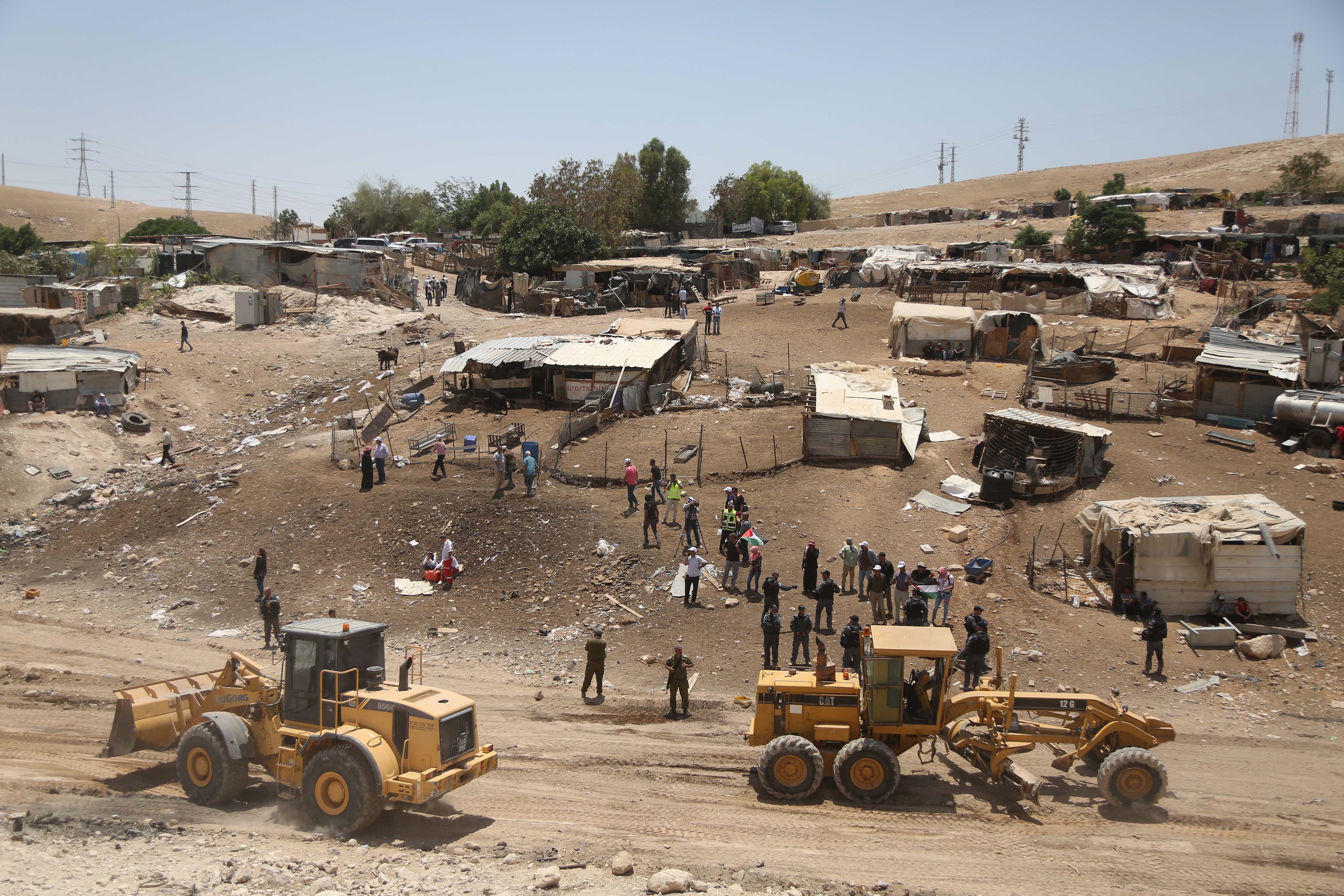 Az izraeli bíróság engedélyezte, hogy lebontsanak egy beduin falut