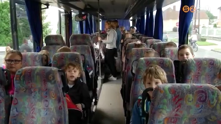 55 szombathelyi gyereket naponta, busszal hordanak át egy kollégiumba, mert nincs nekik hely a suliban