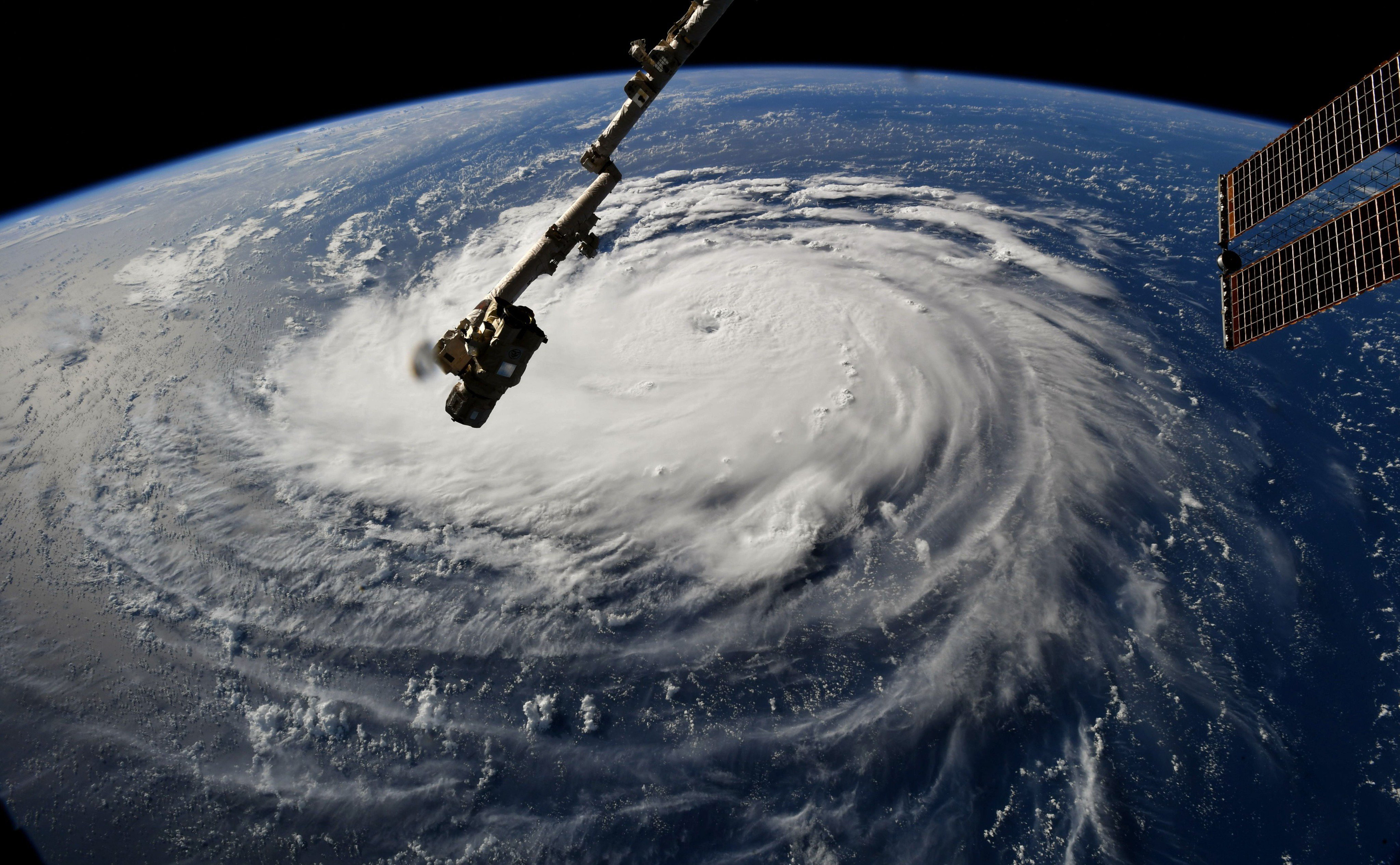 Egymillió amerikainak kell elhagynia az otthonát egy hurrikán miatt