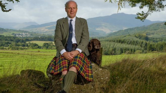 337 év után lett új főnöke az egyik legősibb skót klánnak