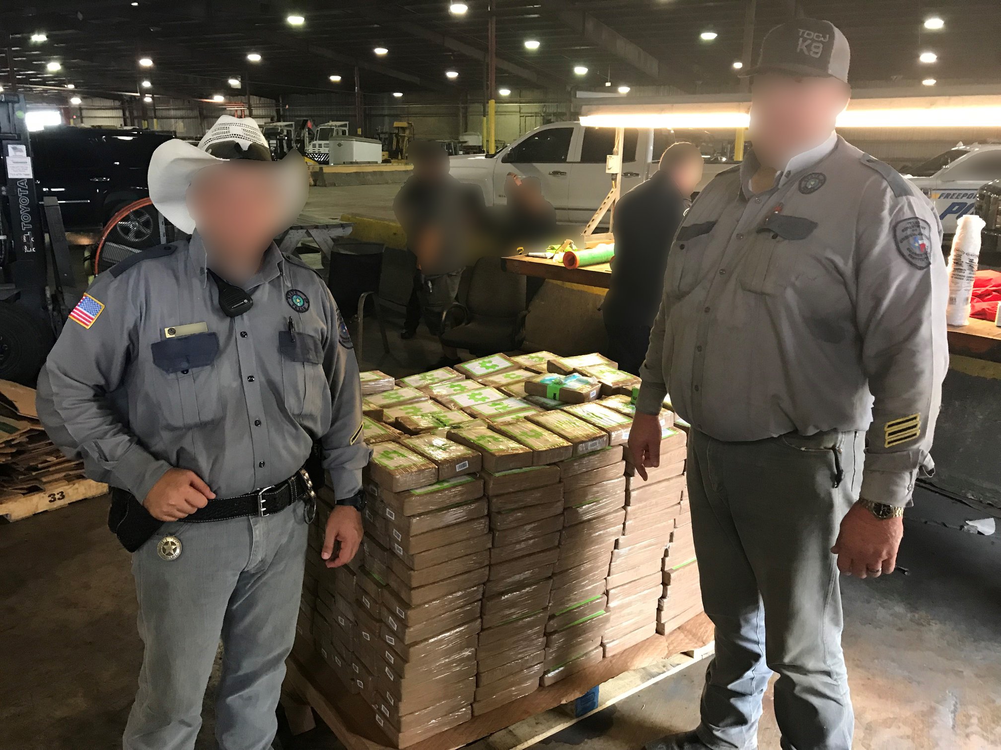Közel 18 millió dollár értékű kokaint találtak a texasi börtönnek adományozott banánban