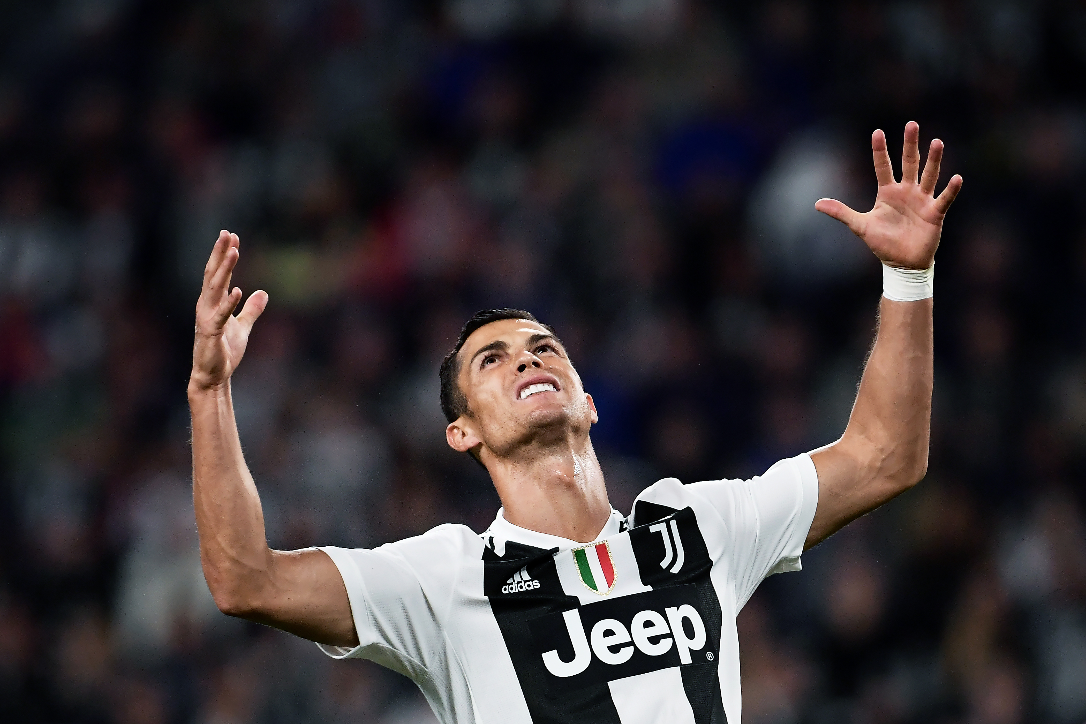 Zuhanni kezdtek a Juventus részvényei a Ronaldo elleni erőszakvádak miatt