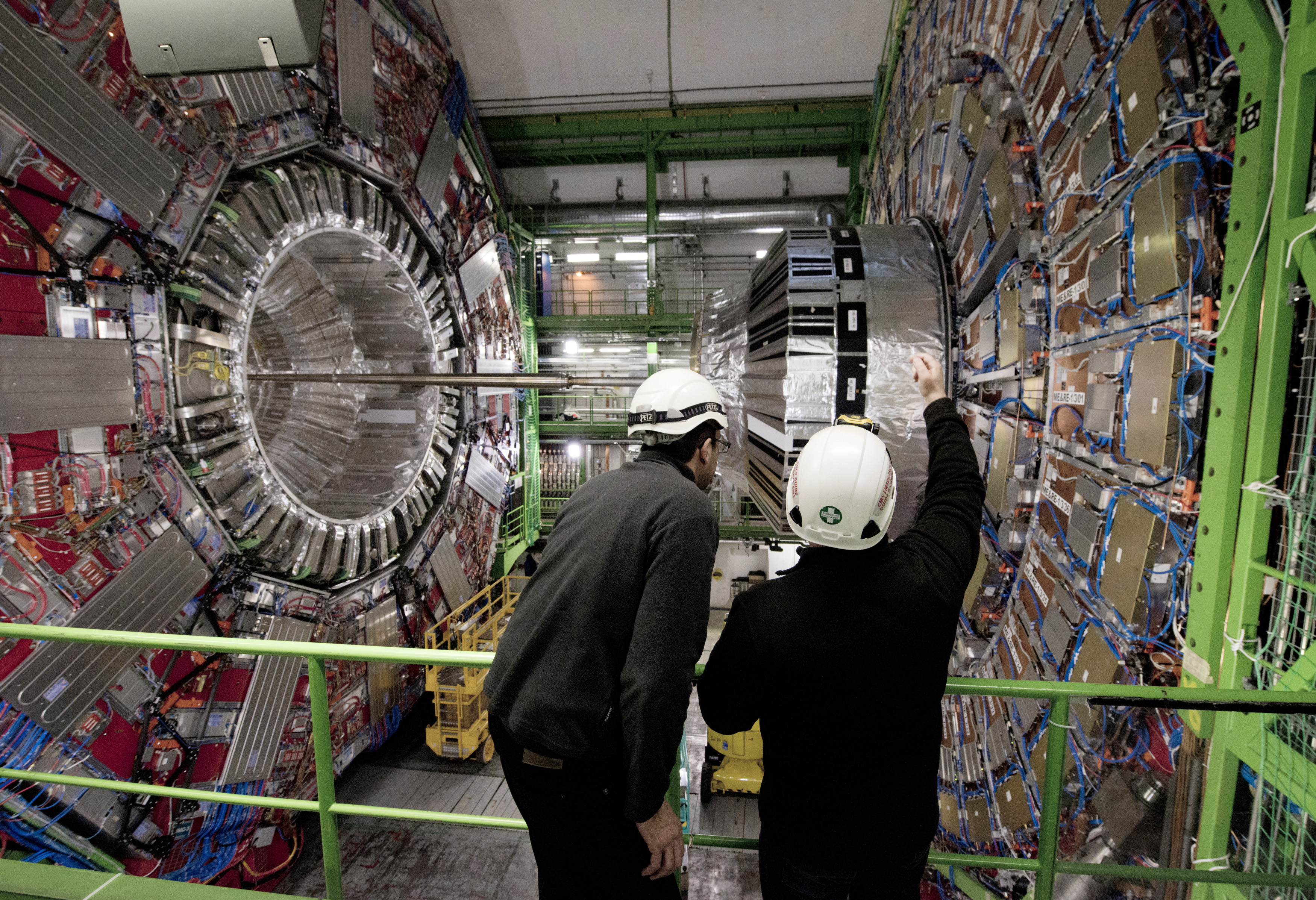 Először észlelték a rejtélyes X-részecskéket a Nagy Hadronütköztetőben létrehozott őslevesben