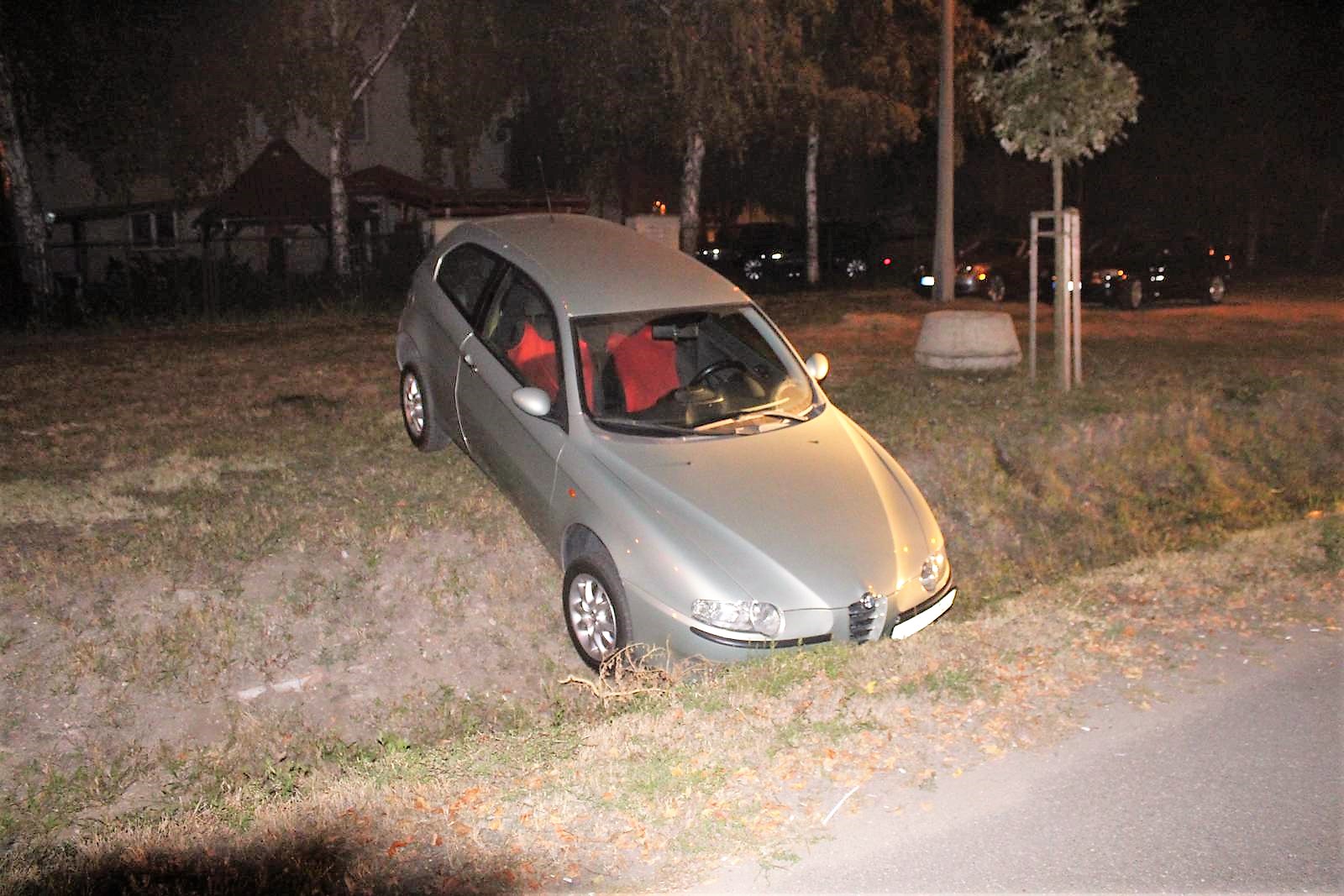 Íme, a botcsinálta debreceni sofőr, aki részegen árokba hajtott egy autóval, ami nem is volt az övé, majd felhívta a rendőröket, hogy ugyan segítsenek már neki kihúzni a kocsit