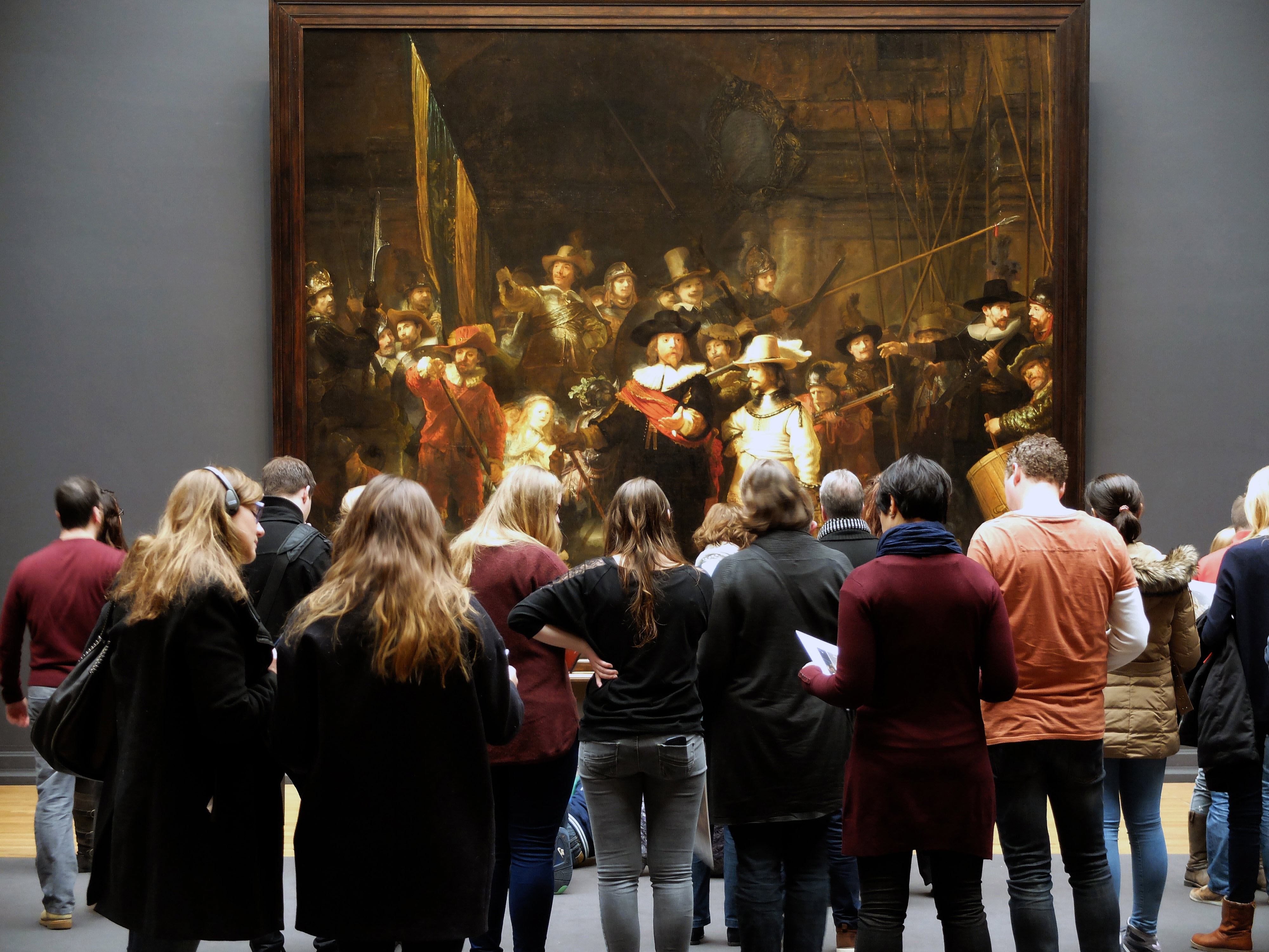 Élőben lehet követni, ahogy restaurálják Rembrandt Éjjeli őrjáratát 