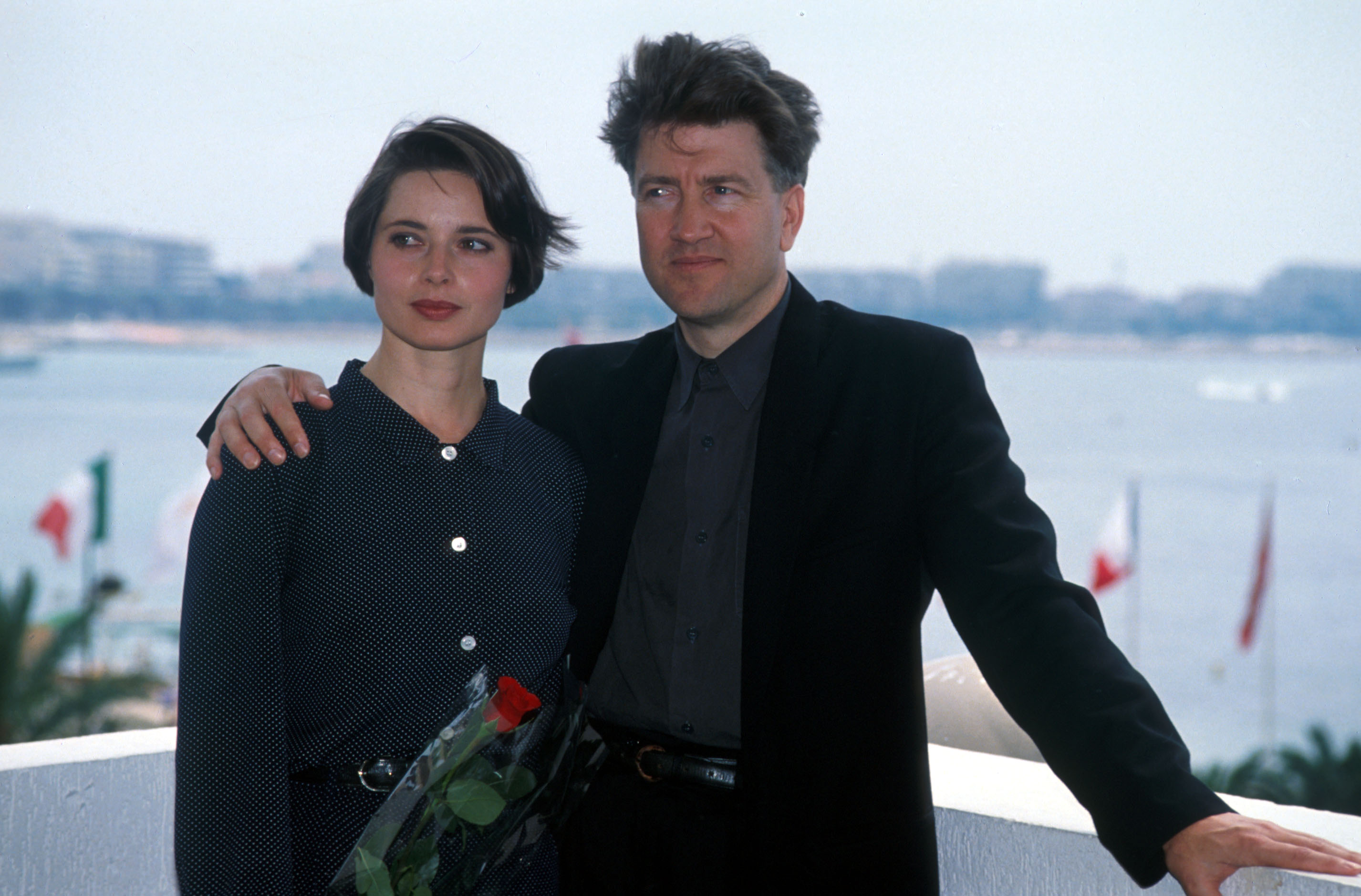 David Lynch és az akkori barátnője, Isabella Rosselini 1990-ben Cannes-ban.