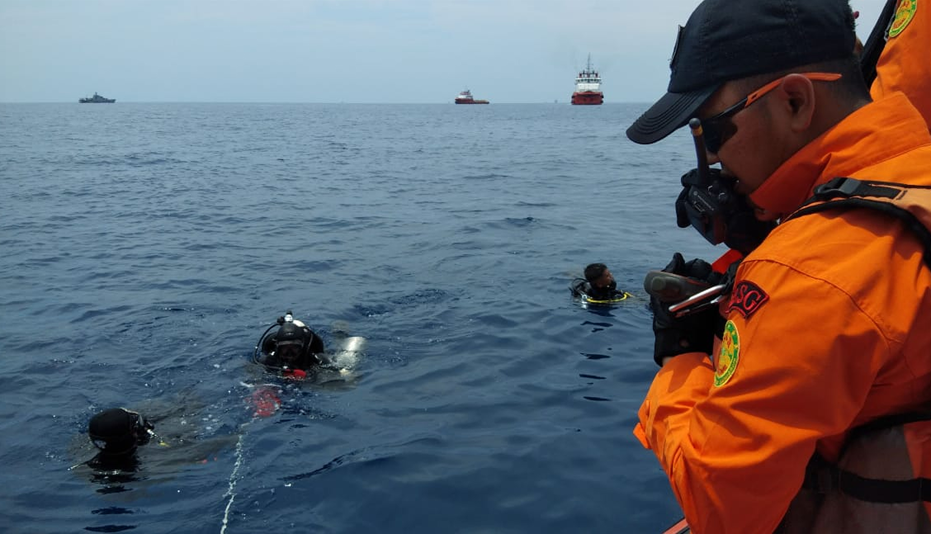 Háromszázan keresik a tengerbe zuhant Boeinget Jakarta mellett 