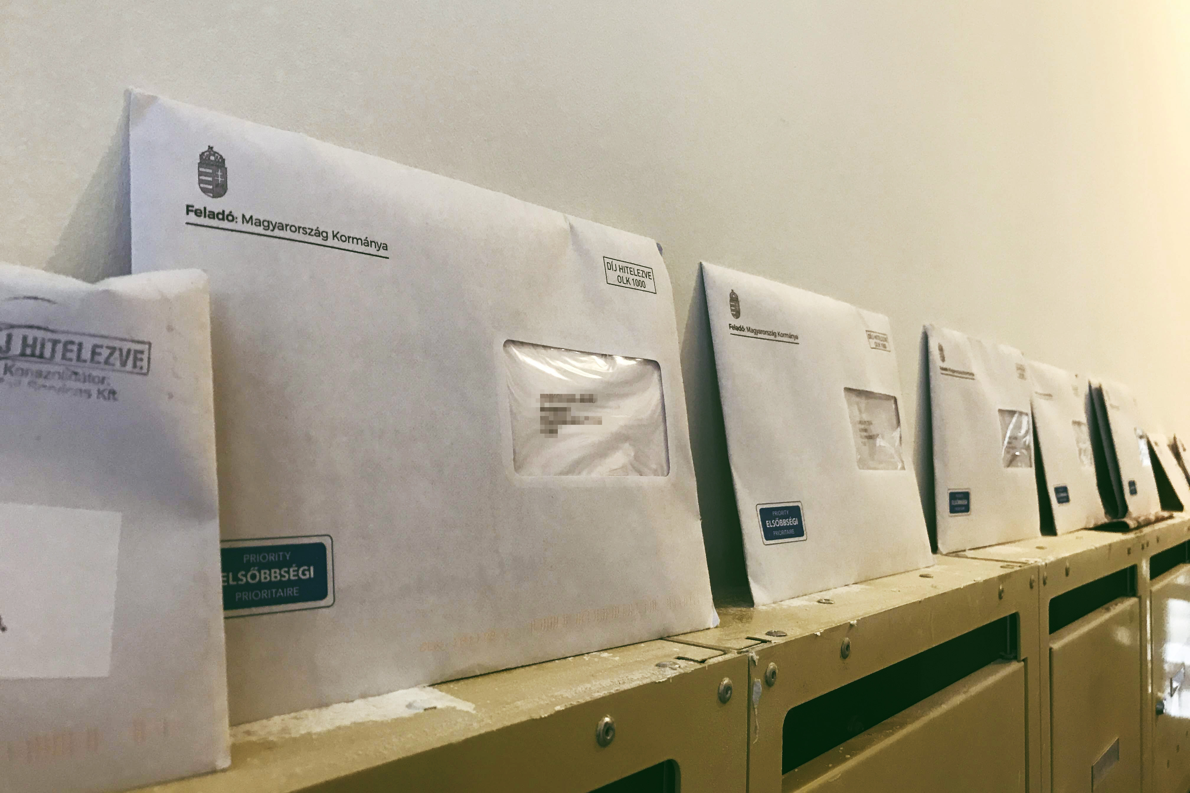 Szeptember 1-től elvben már nyomon követhetjük, hogy hol jár a postára adott küldemény